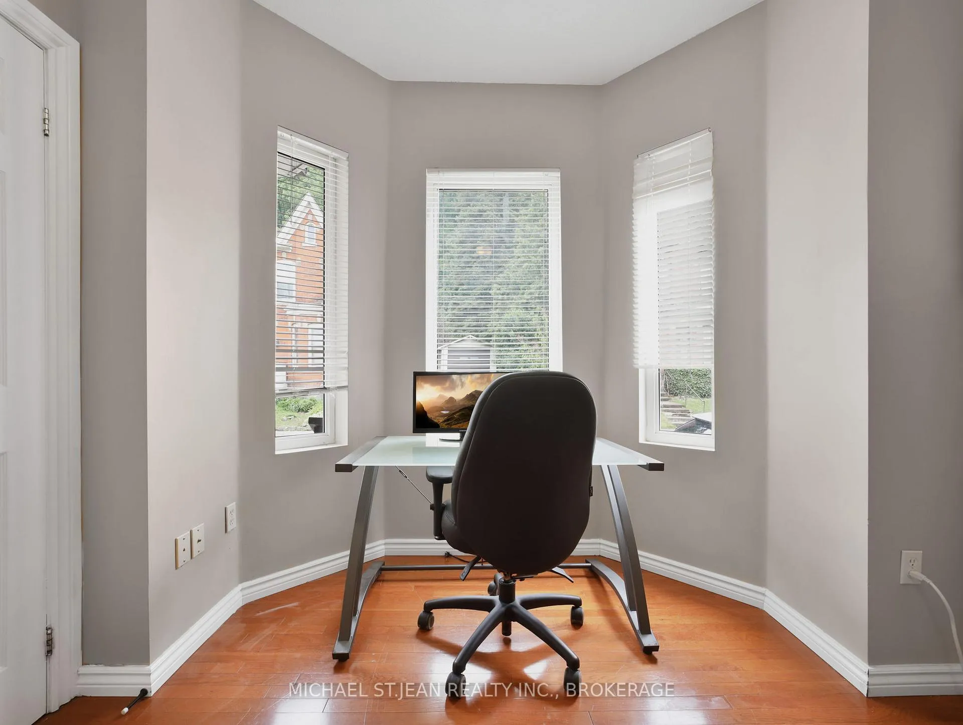 Photo 15 of 21 Foster Street, Hamilton, Corktown — HOMEH
