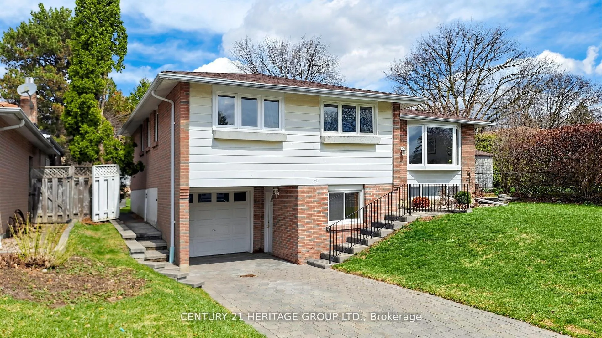 Photo 5 of 72 Romfield Circuit, Markham, Royal Orchard — HOMEH