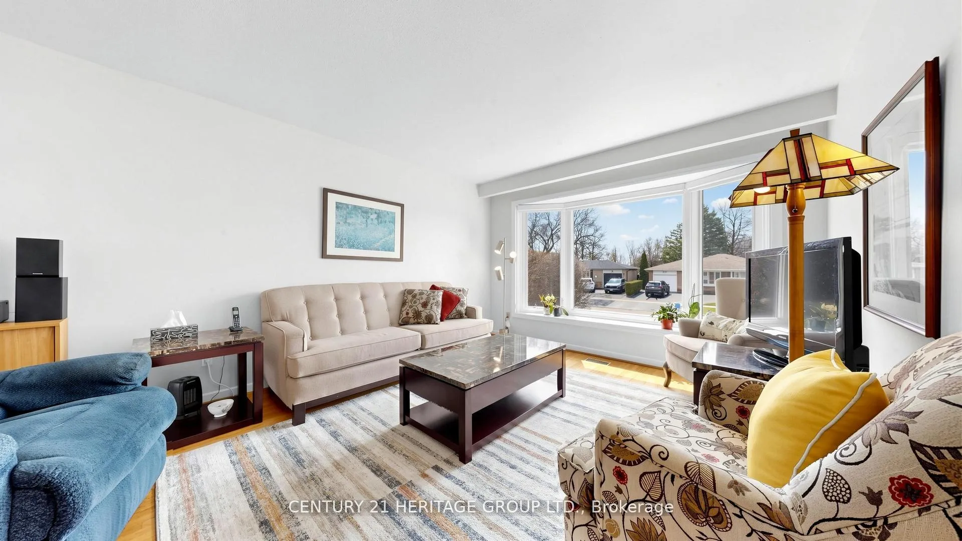 Photo 6 of 72 Romfield Circuit, Markham, Royal Orchard — HOMEH