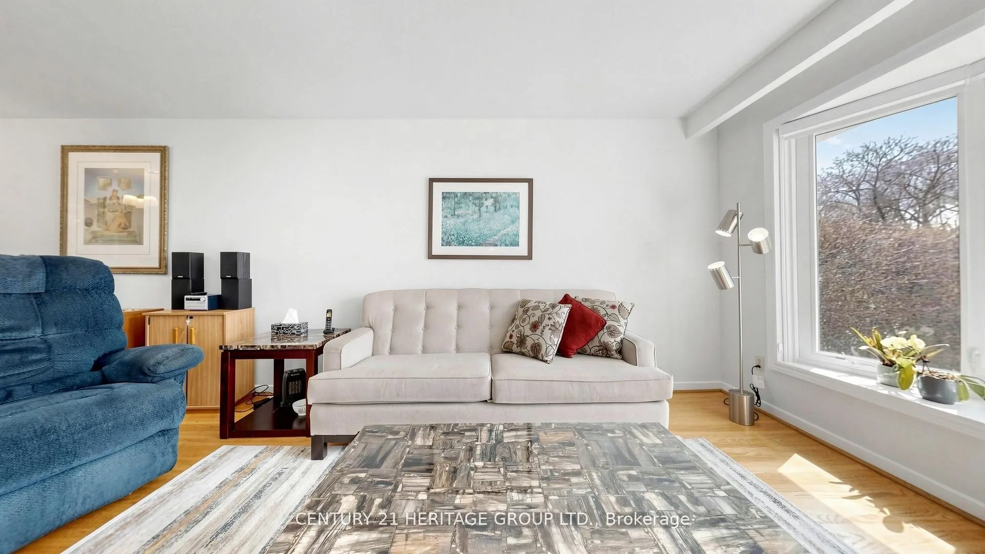Photo 8 of 72 Romfield Circuit, Markham, Royal Orchard — HOMEH