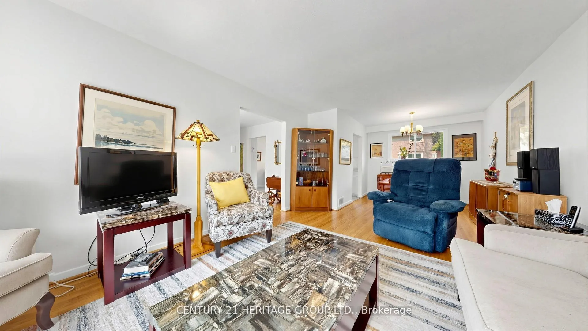 Photo 10 of 72 Romfield Circuit, Markham, Royal Orchard — HOMEH