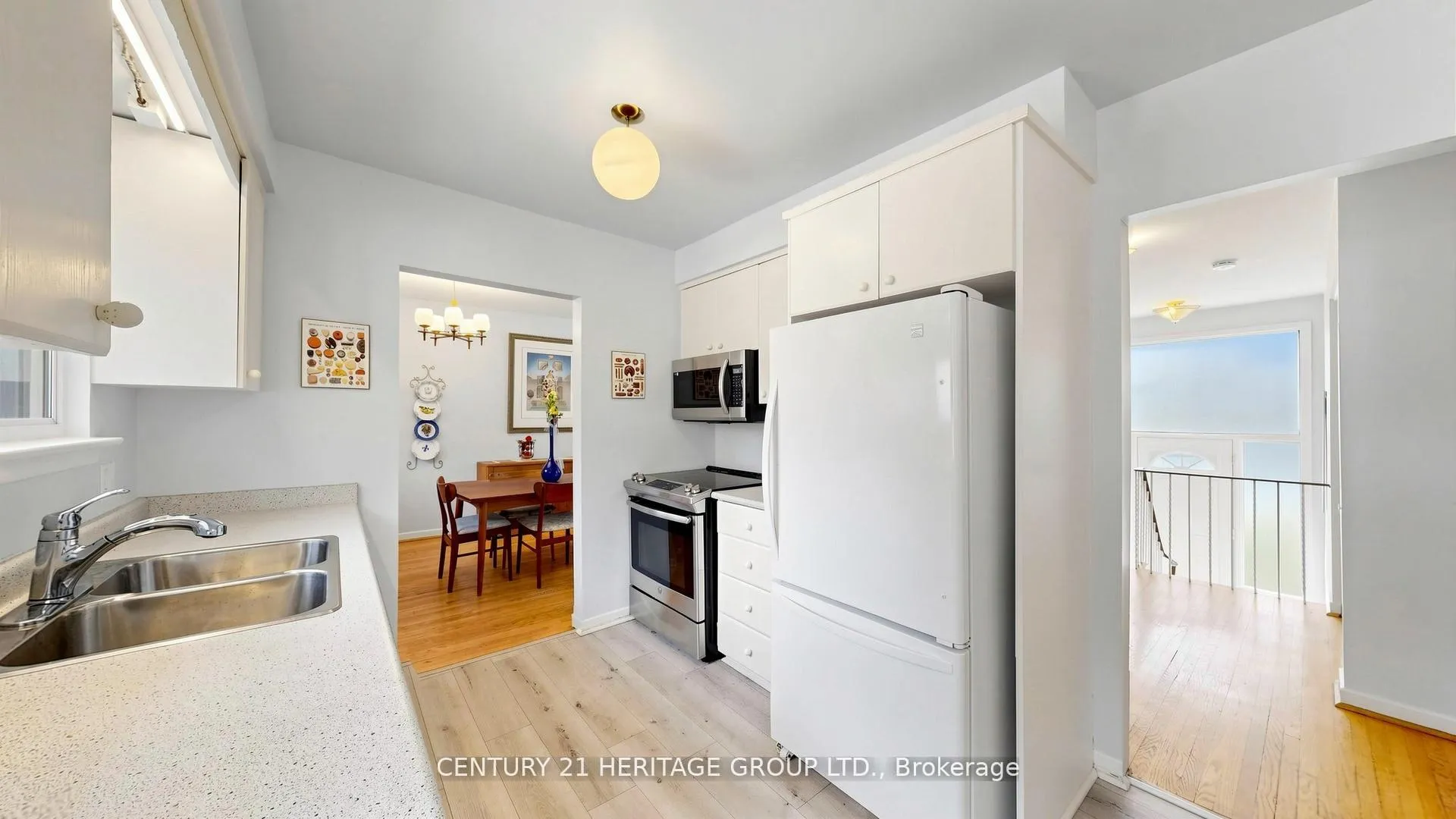 Photo 17 of 72 Romfield Circuit, Markham, Royal Orchard — HOMEH
