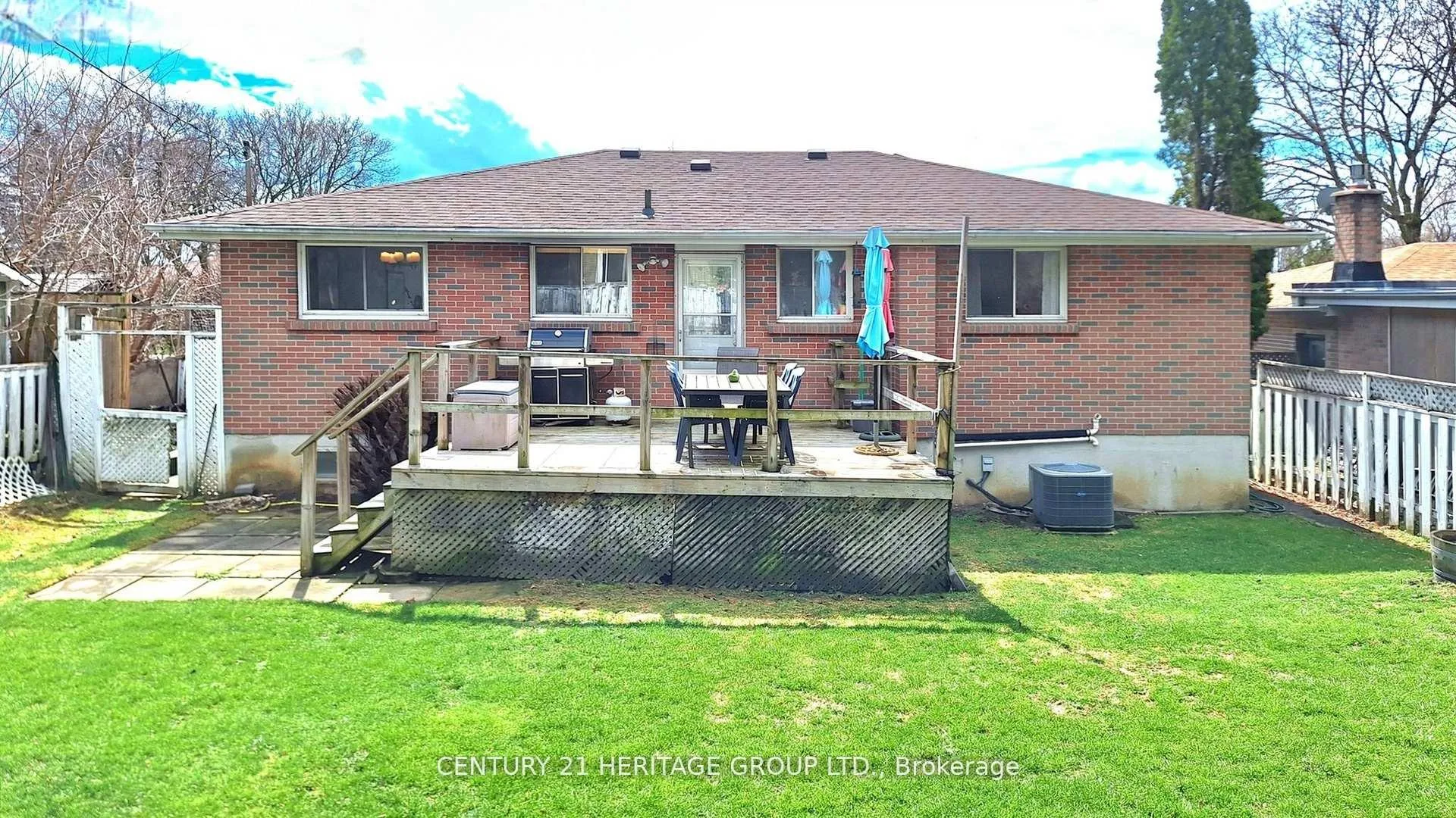 Photo 43 of 72 Romfield Circuit, Markham, Royal Orchard — HOMEH