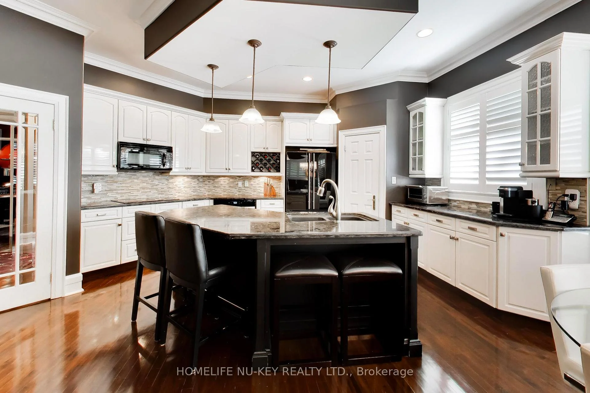 Photo 7 of 38 Castle Drive, Barrie, Sunnidale — HOMEH