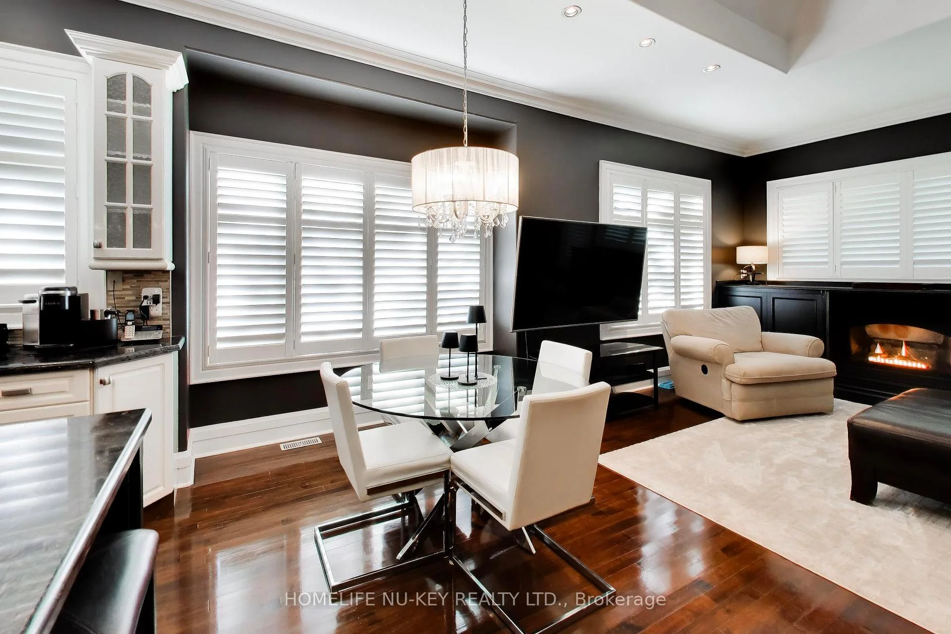 Photo 9 of 38 Castle Drive, Barrie, Sunnidale — HOMEH