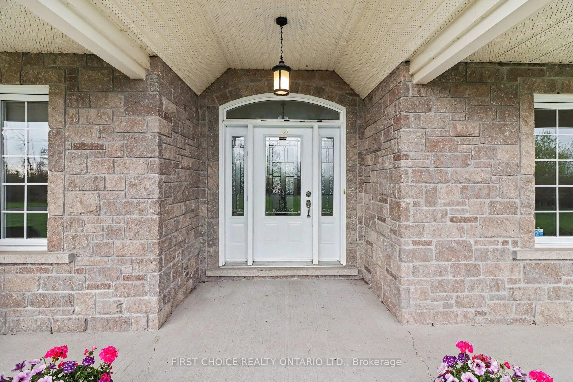 Photo 2 of 200 Hughson Place, Ottawa, Vars & Area — HOMEH