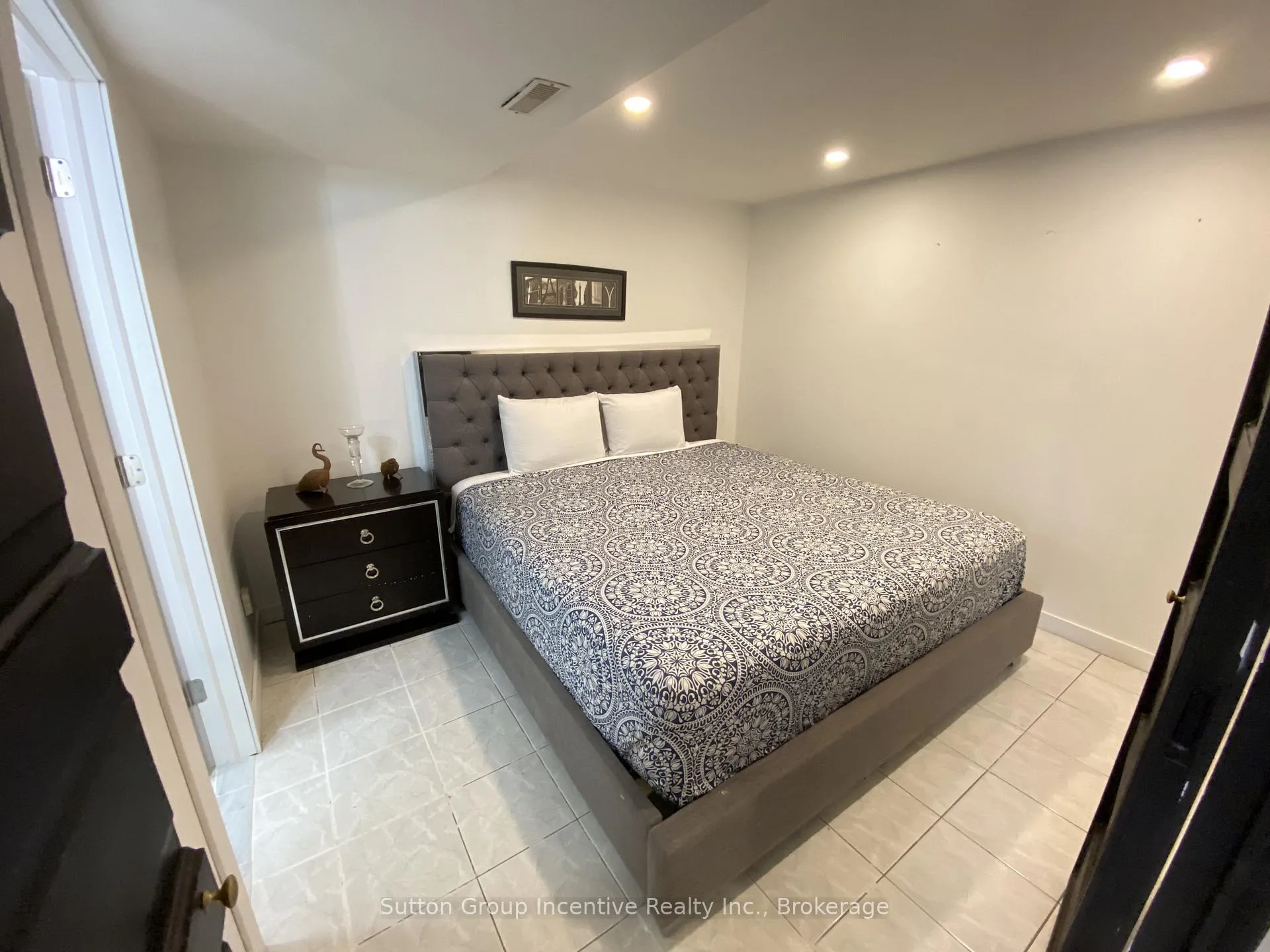 Photo 11 of 203 Park Road, Tiny, Rural Tiny — HOMEH