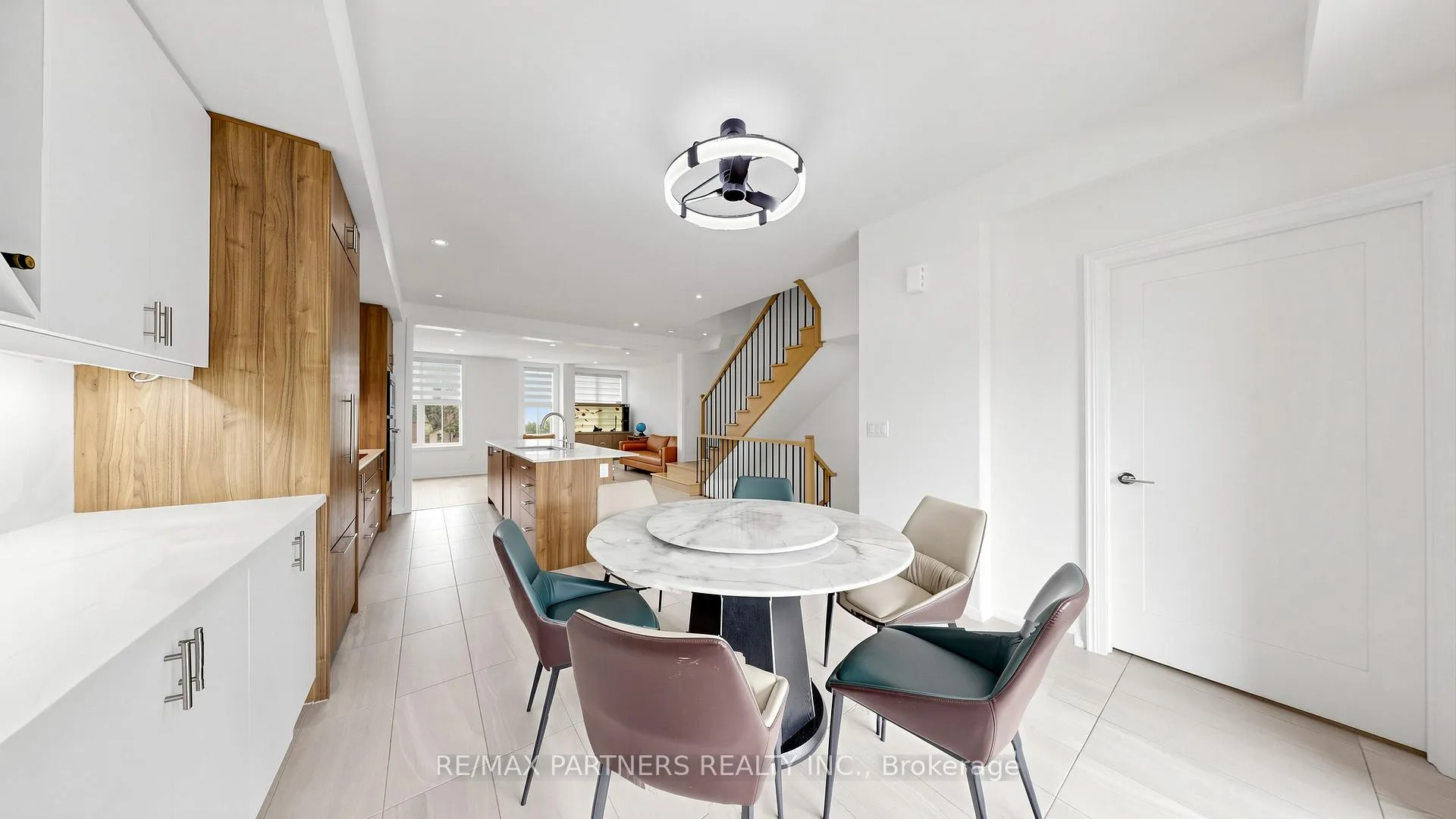 Photo 11 of 9092 Woodbine Avenue, Markham, Buttonville — HOMEH