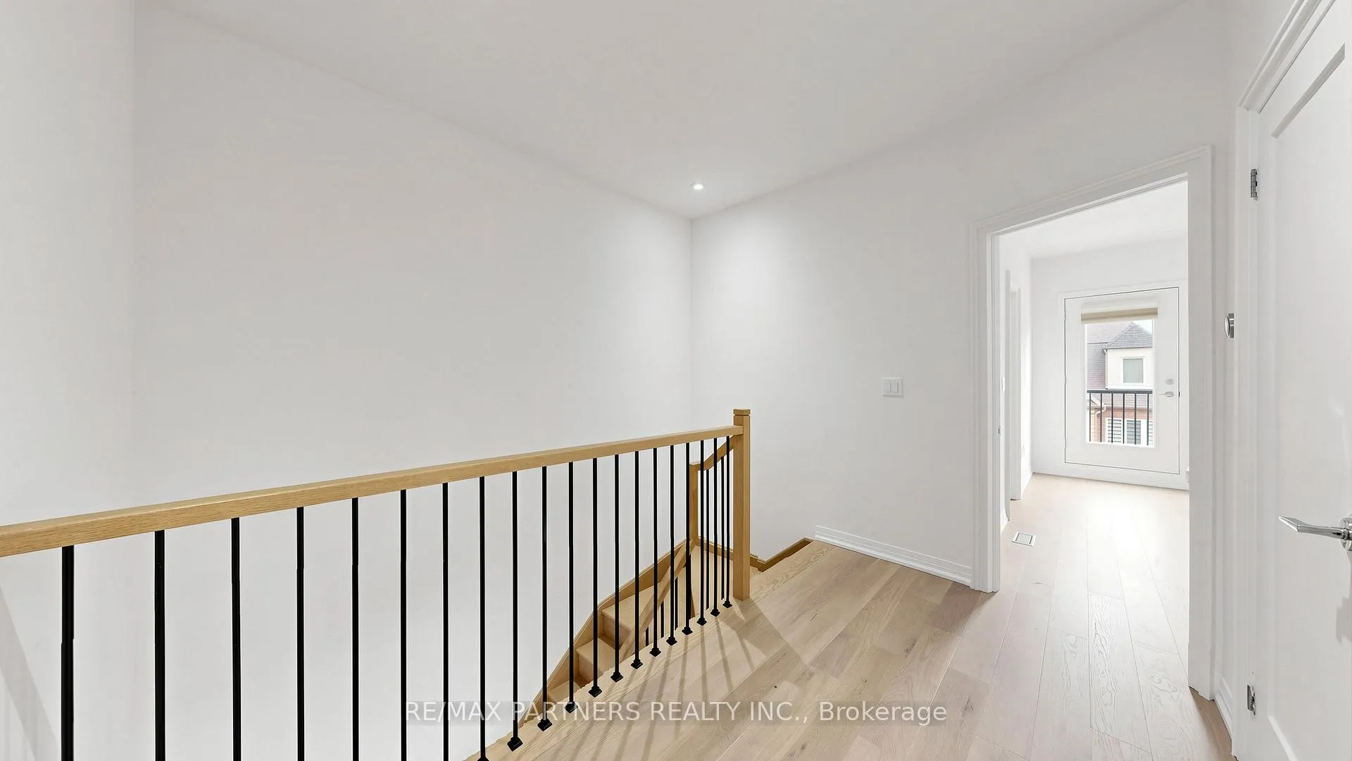 Photo 13 of 9092 Woodbine Avenue, Markham, Buttonville — HOMEH