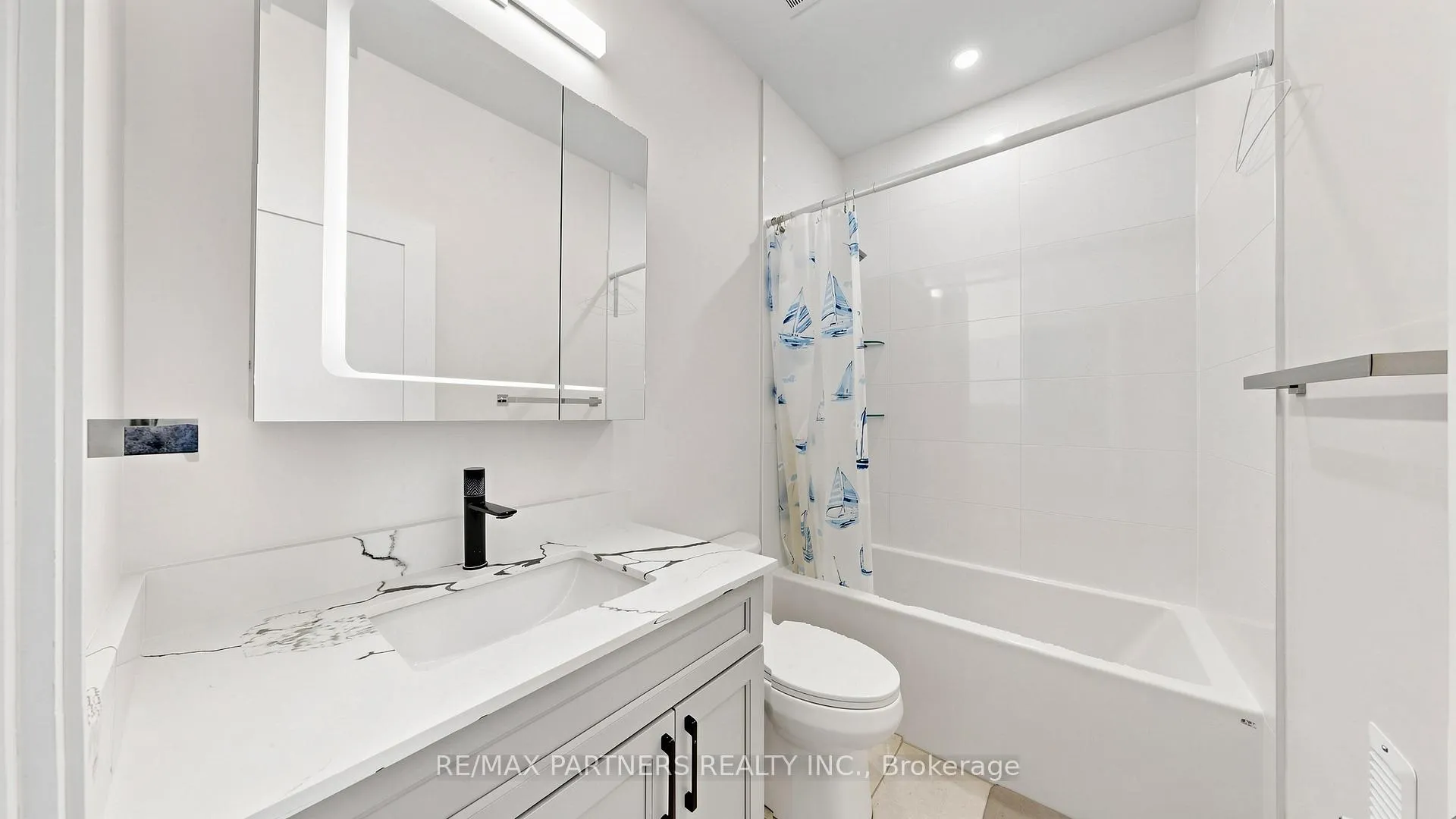 Photo 19 of 9092 Woodbine Avenue, Markham, Buttonville — HOMEH