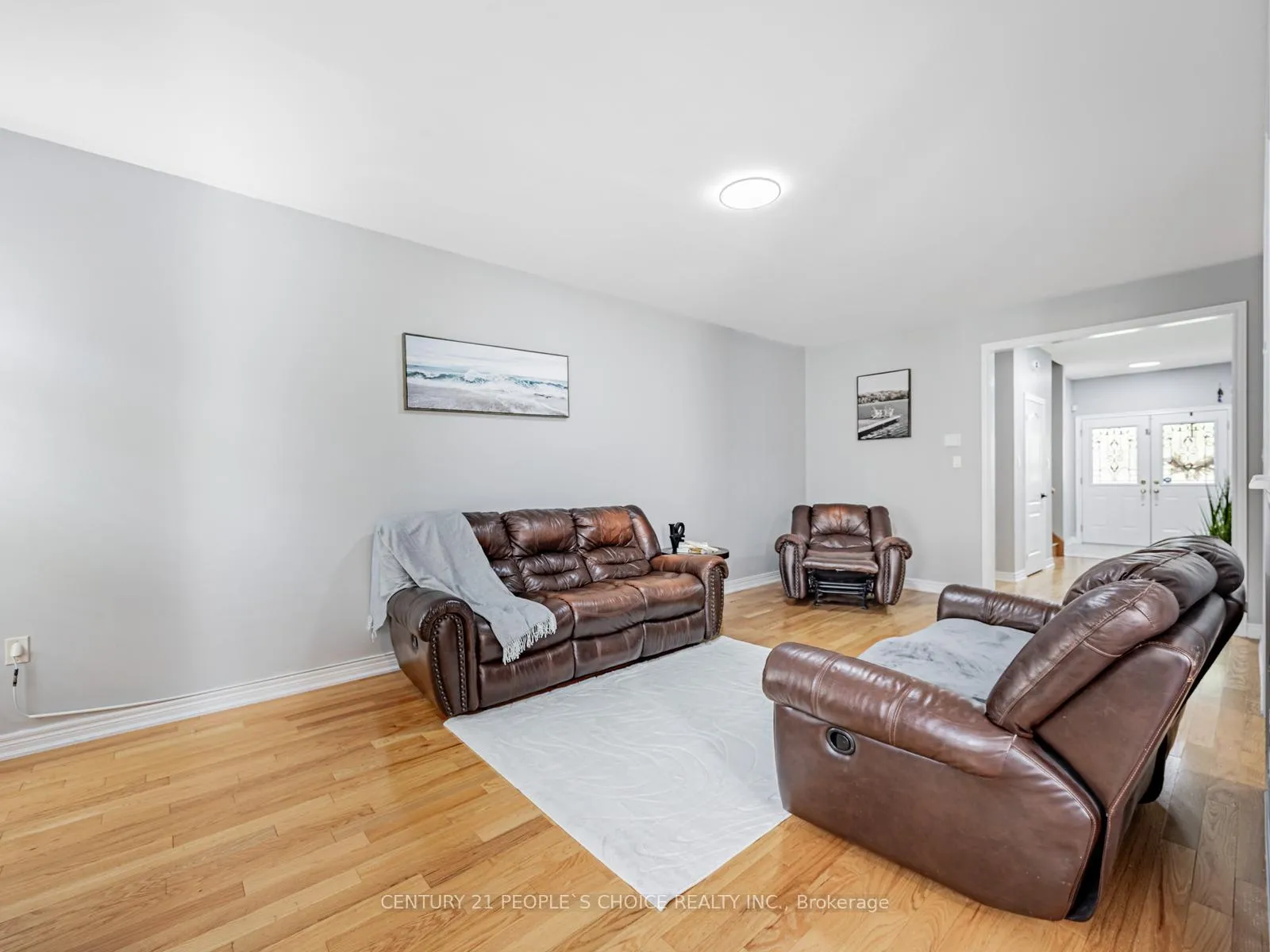 Photo 3 of 118A Manse Road, Scarborough, West Hill — HOMEH