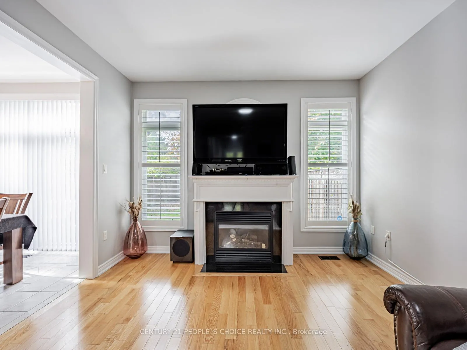 Photo 6 of 118A Manse Road, Scarborough, West Hill — HOMEH