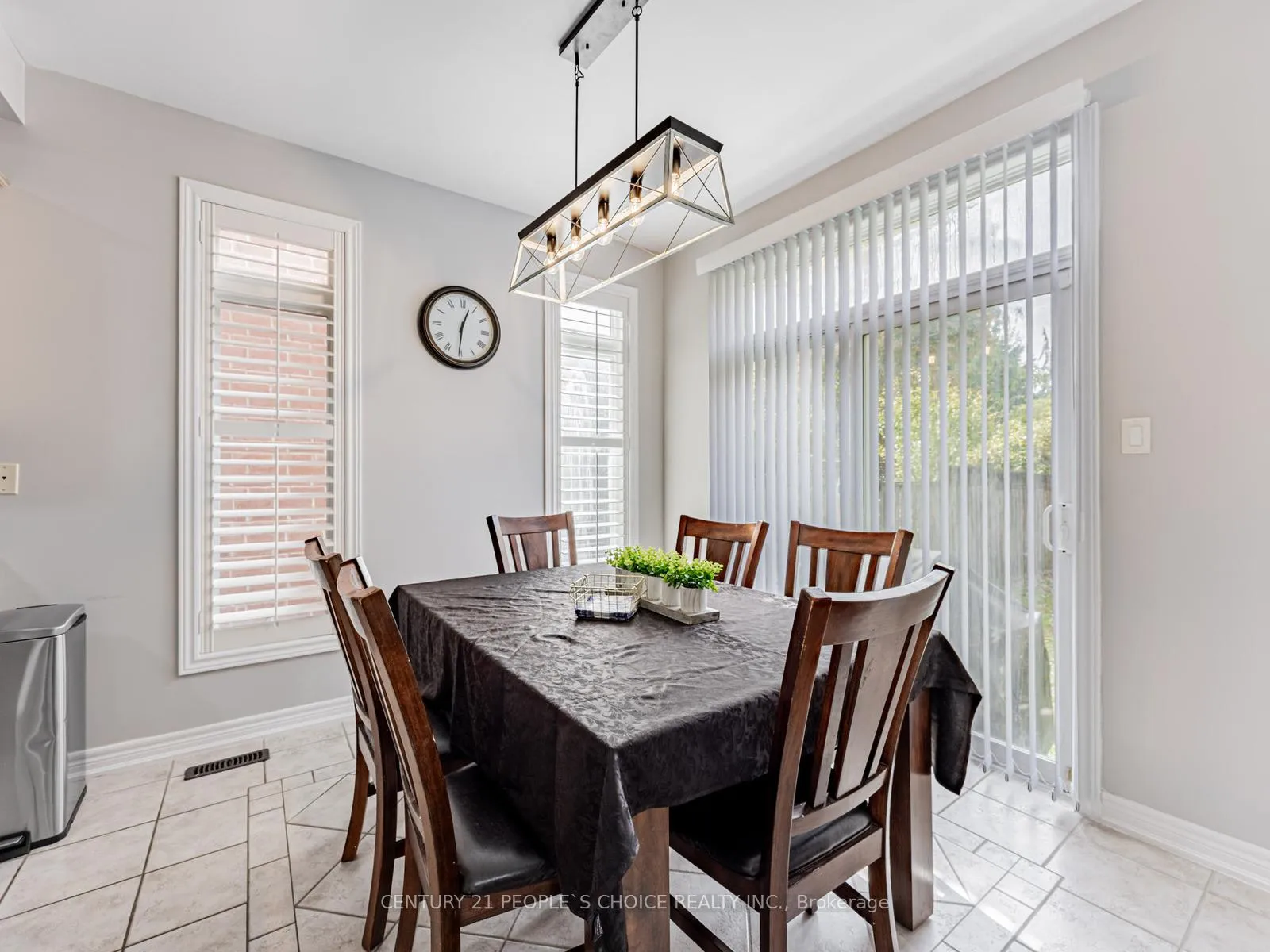 Photo 9 of 118A Manse Road, Scarborough, West Hill — HOMEH