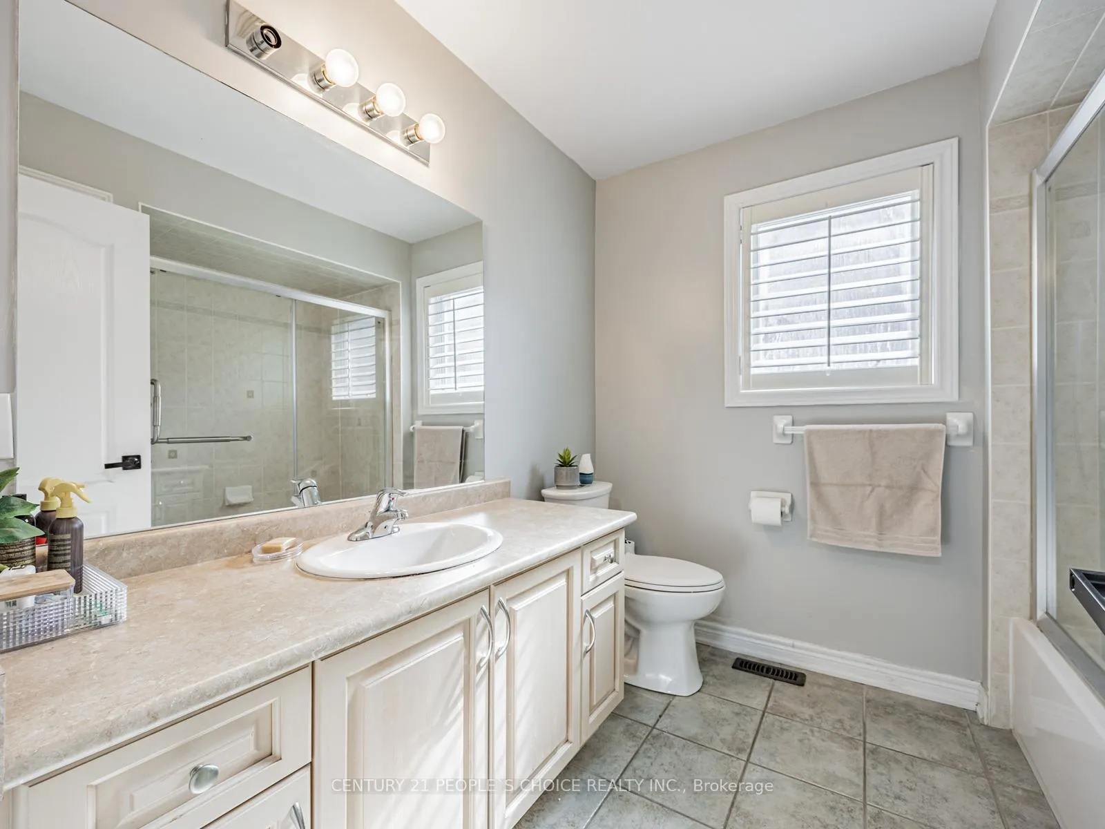 Photo 19 of 118A Manse Road, Scarborough, West Hill — HOMEH