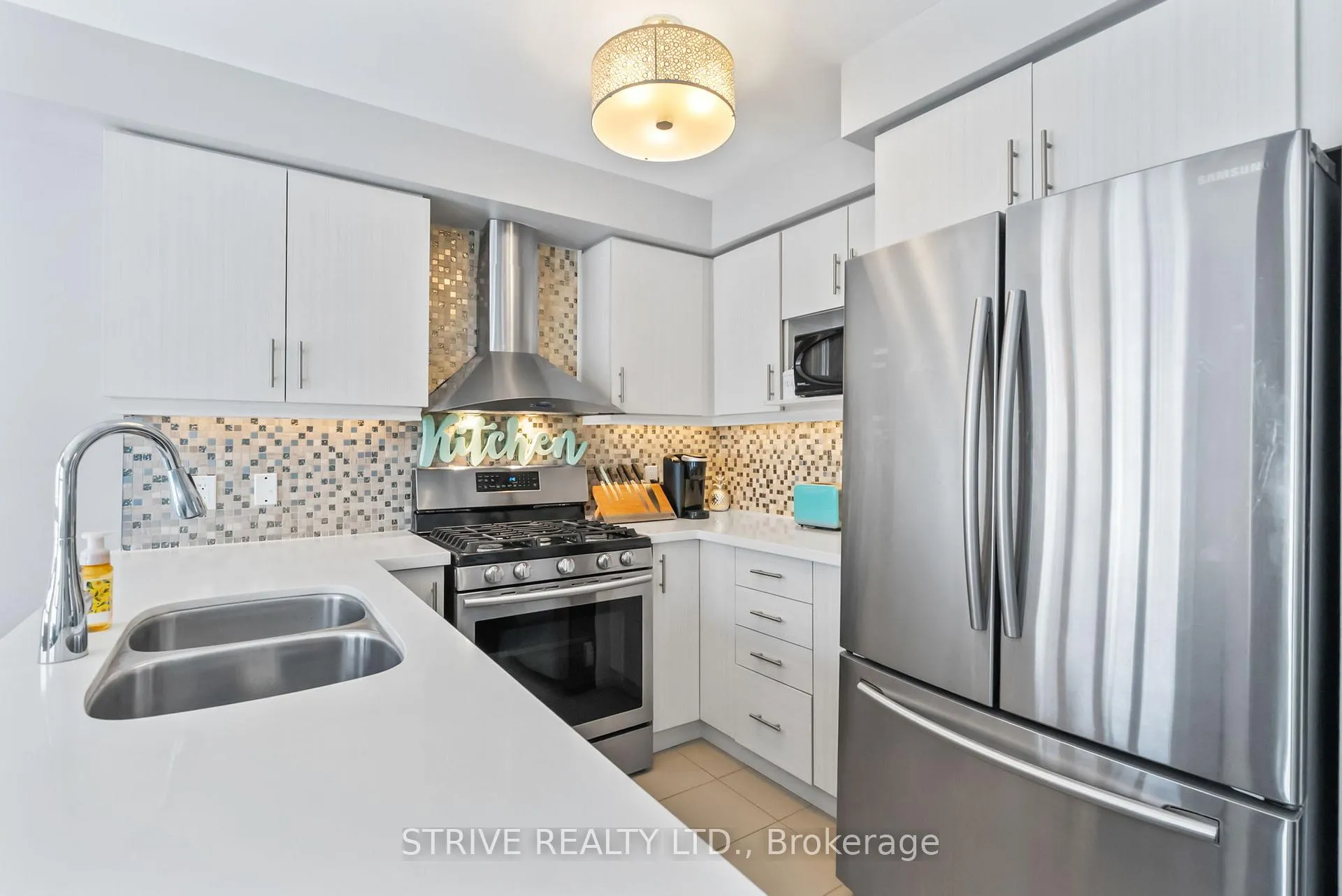 Photo 12 of 2482 Steeplechase Street, Oshawa, Windfields — HOMEH