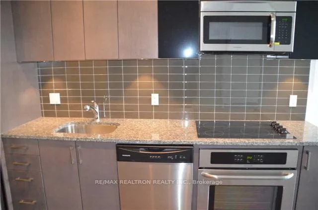 Photo 6 of Unit 422, 98 Lillian Street, Toronto, Mount Pleasant West — HOMEH