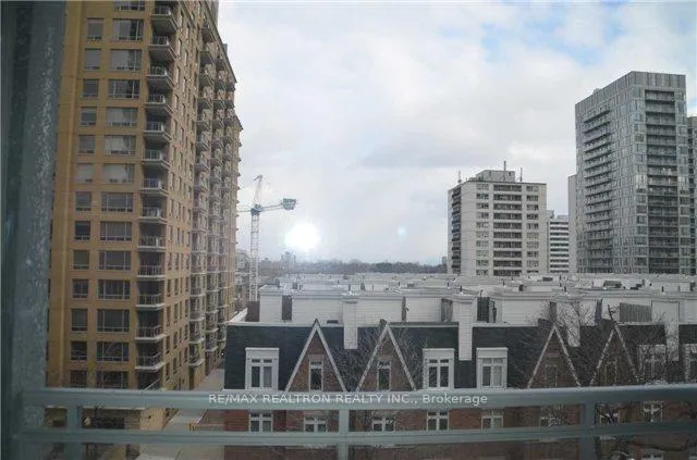 Photo 9 of Unit 422, 98 Lillian Street, Toronto, Mount Pleasant West — HOMEH