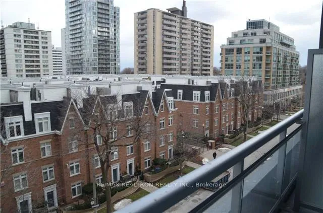 Photo 10 of Unit 422, 98 Lillian Street, Toronto, Mount Pleasant West — HOMEH