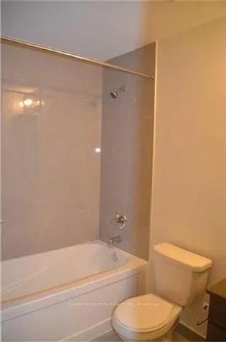 Photo 13 of Unit 422, 98 Lillian Street, Toronto, Mount Pleasant West — HOMEH