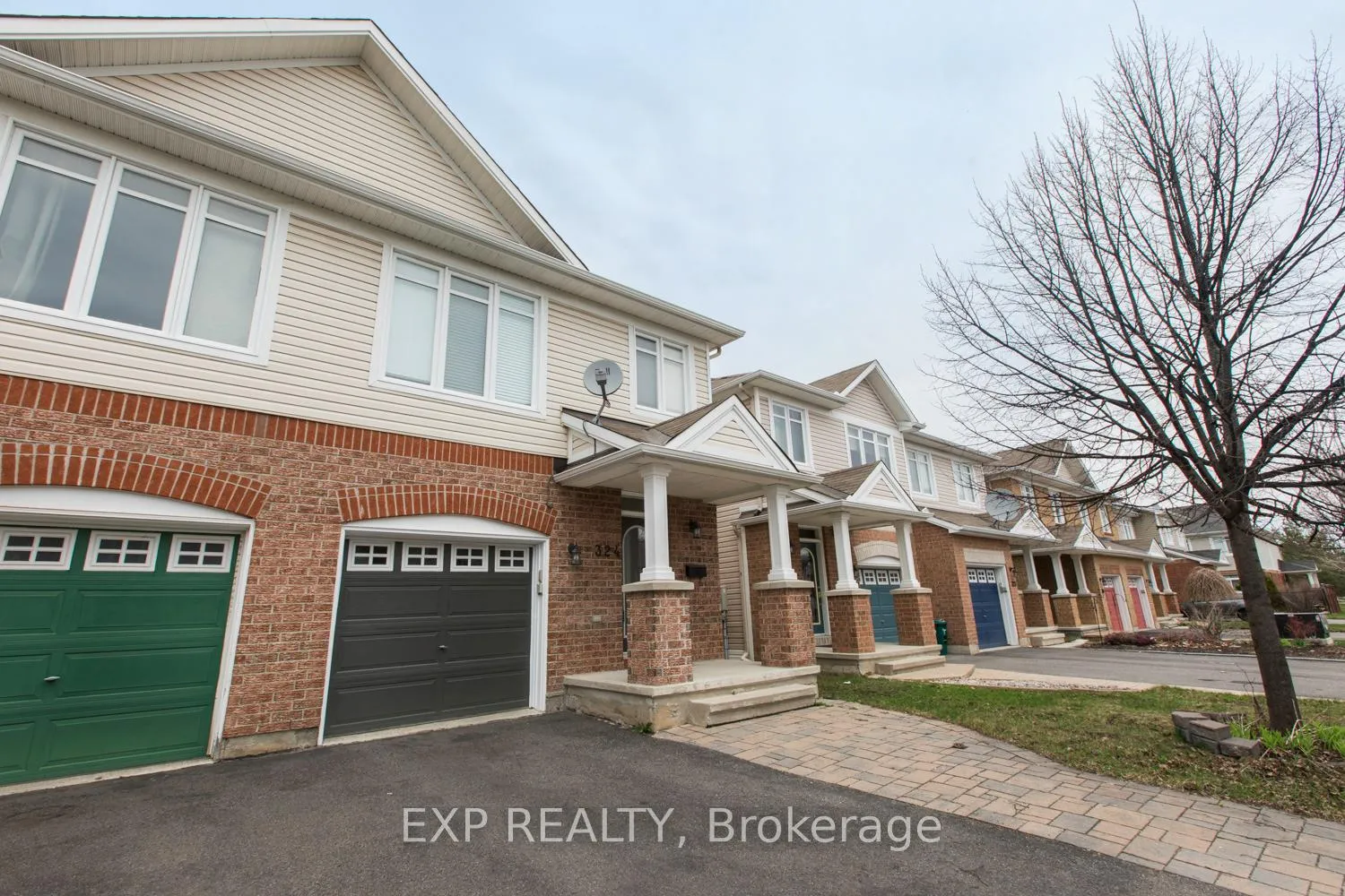 Photo 3 of 324 Parkin Circle, Ottawa, Blossom Park/Kemp Park/Findlay Creek — HOMEH