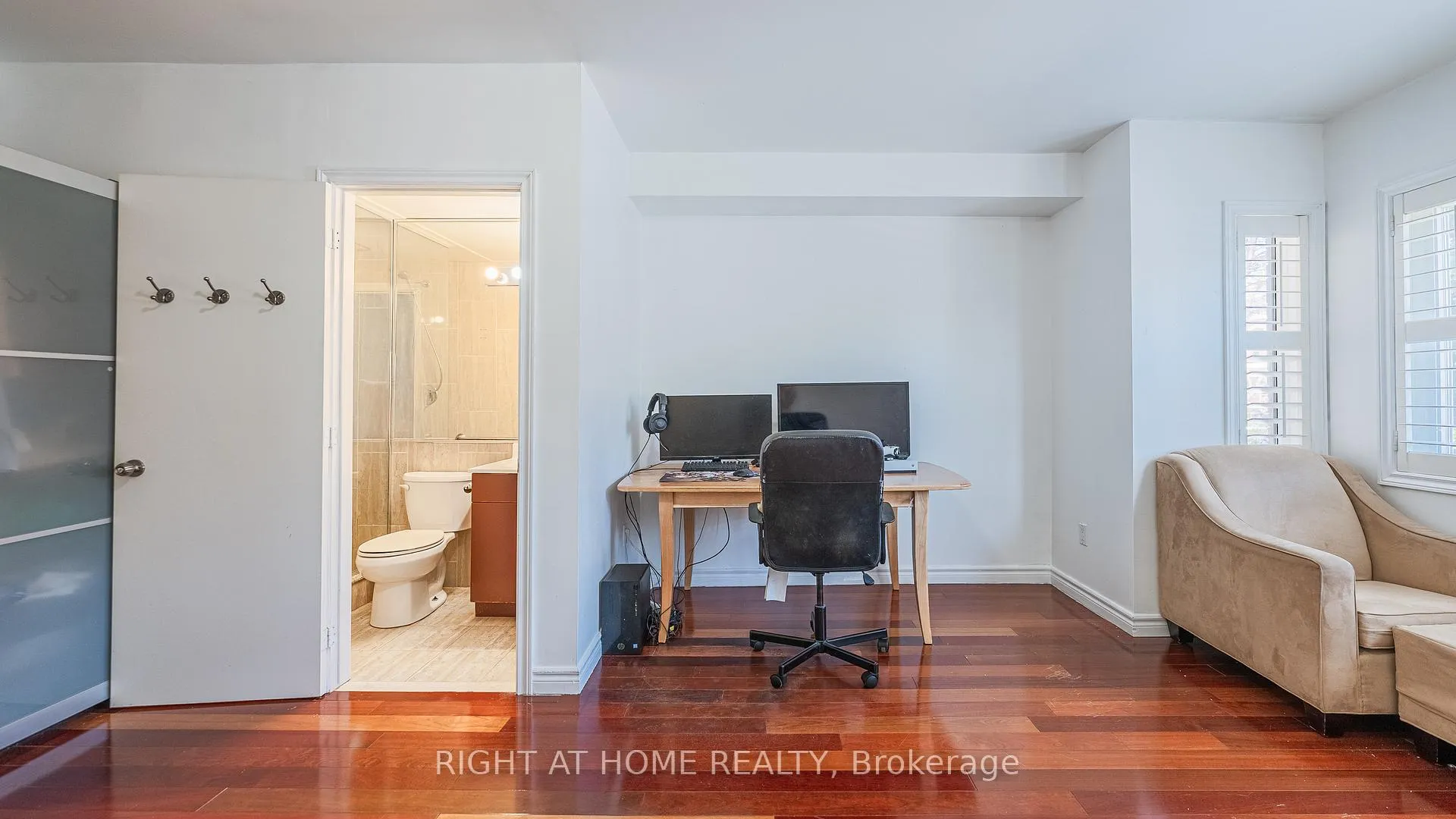 Photo 19 of 18 Rusholme Road, Toronto, Little Portugal — HOMEH