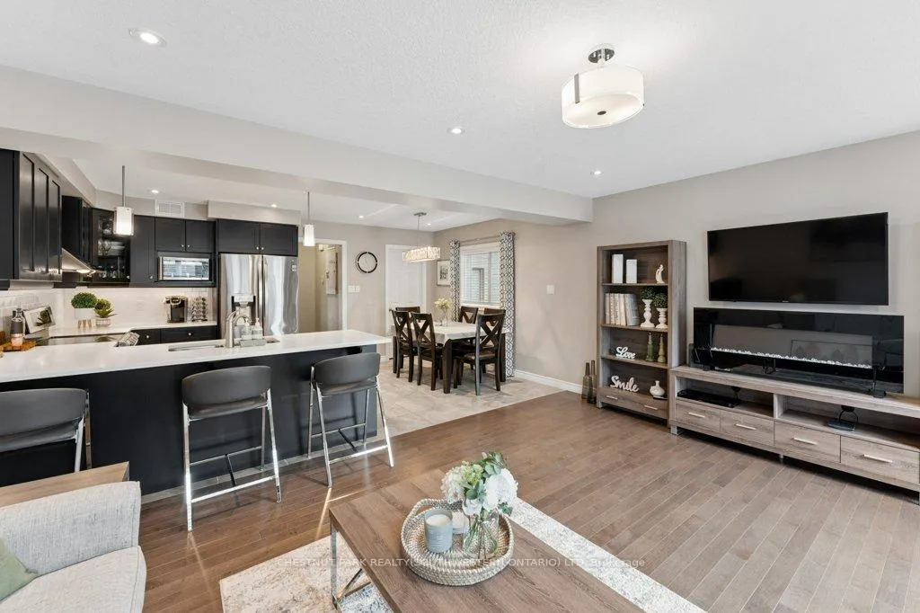 Photo 17 of 23 Valleybrook Drive, Kitchener — HOMEH