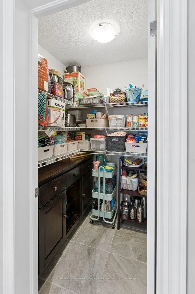 Photo 19 of 23 Valleybrook Drive, Kitchener — HOMEH