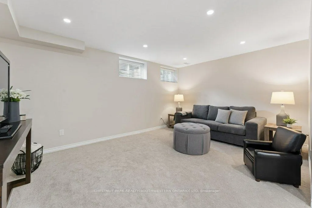 Photo 32 of 23 Valleybrook Drive, Kitchener — HOMEH