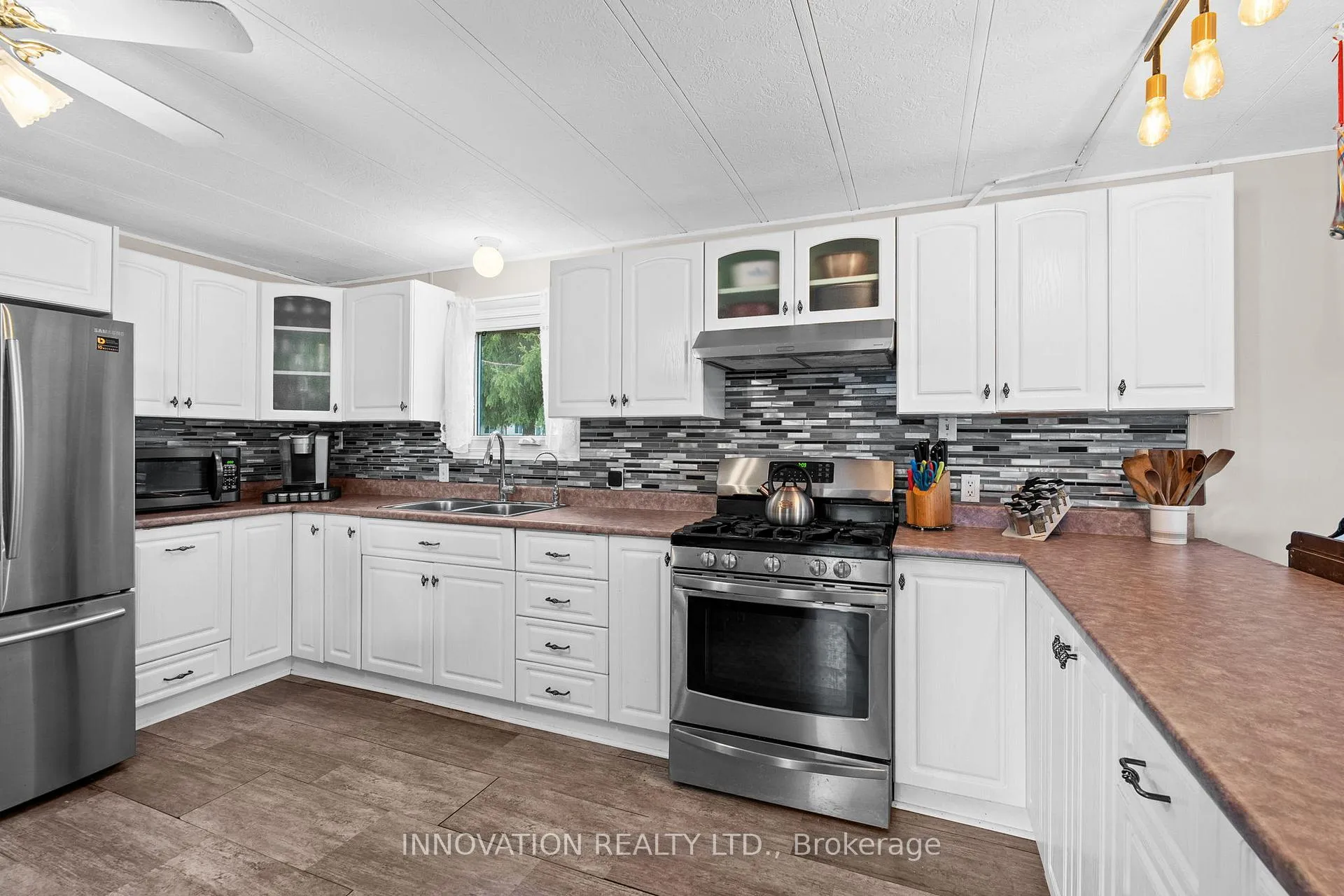 Photo 5 of 21 Evergreen Lane, McNab/Braeside, Mcnab/Braeside Twps — HOMEH