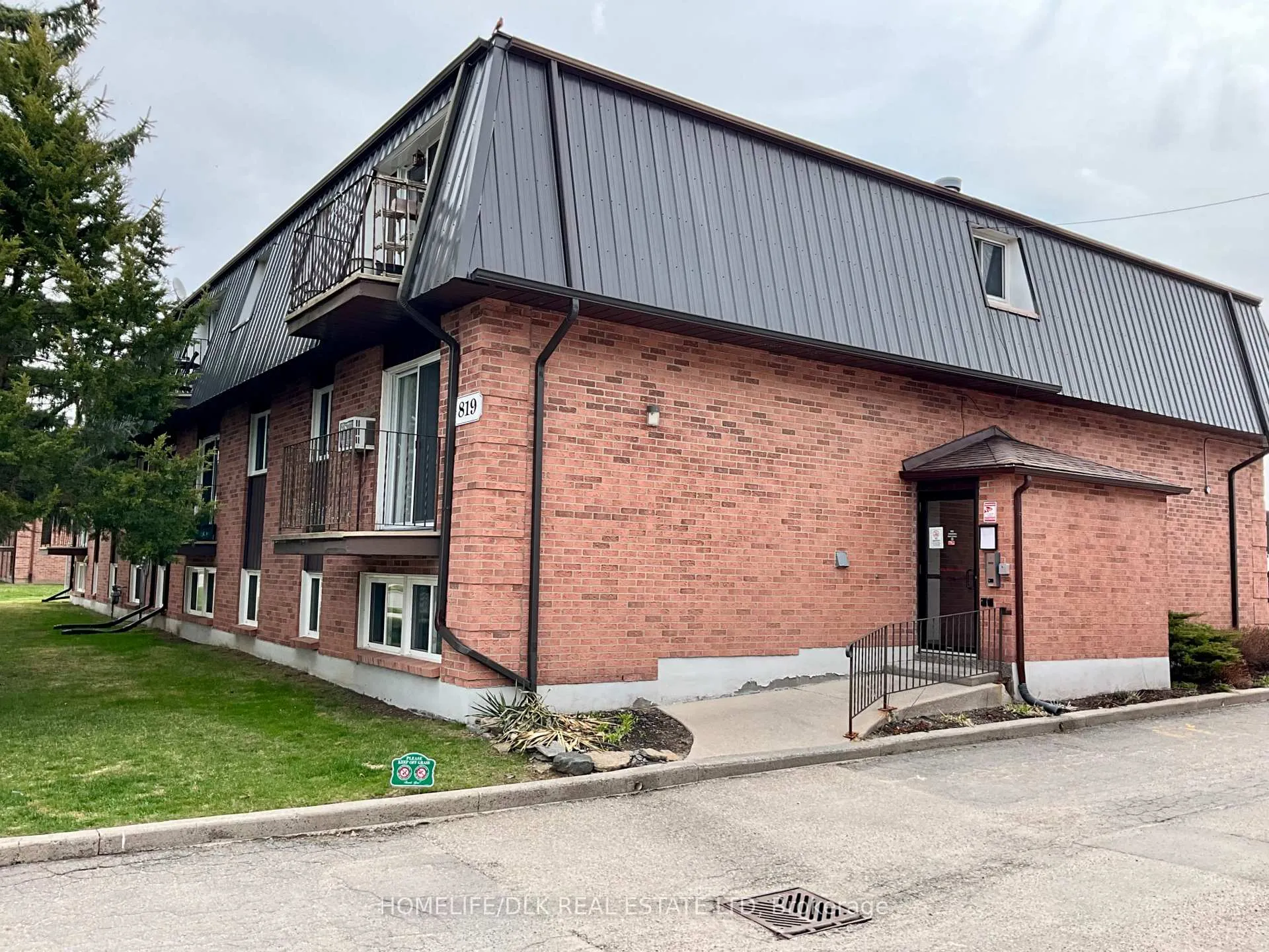 Photo 5 of Unit 12, 819 Macodrum Drive, Brockville — HOMEH