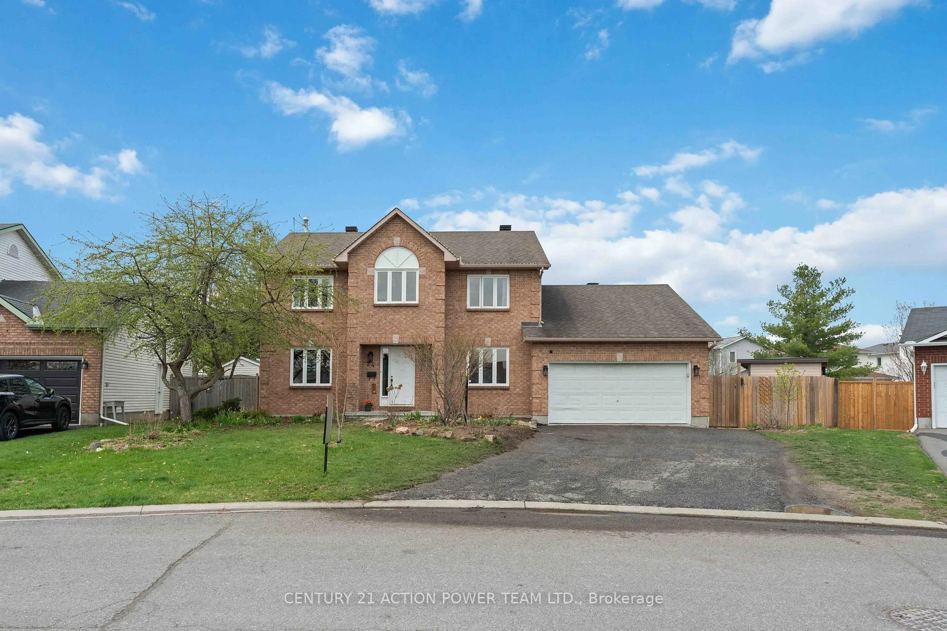 Photo 2 of 24 Mika Street, Ottawa, Stittsville (North) — HOMEH