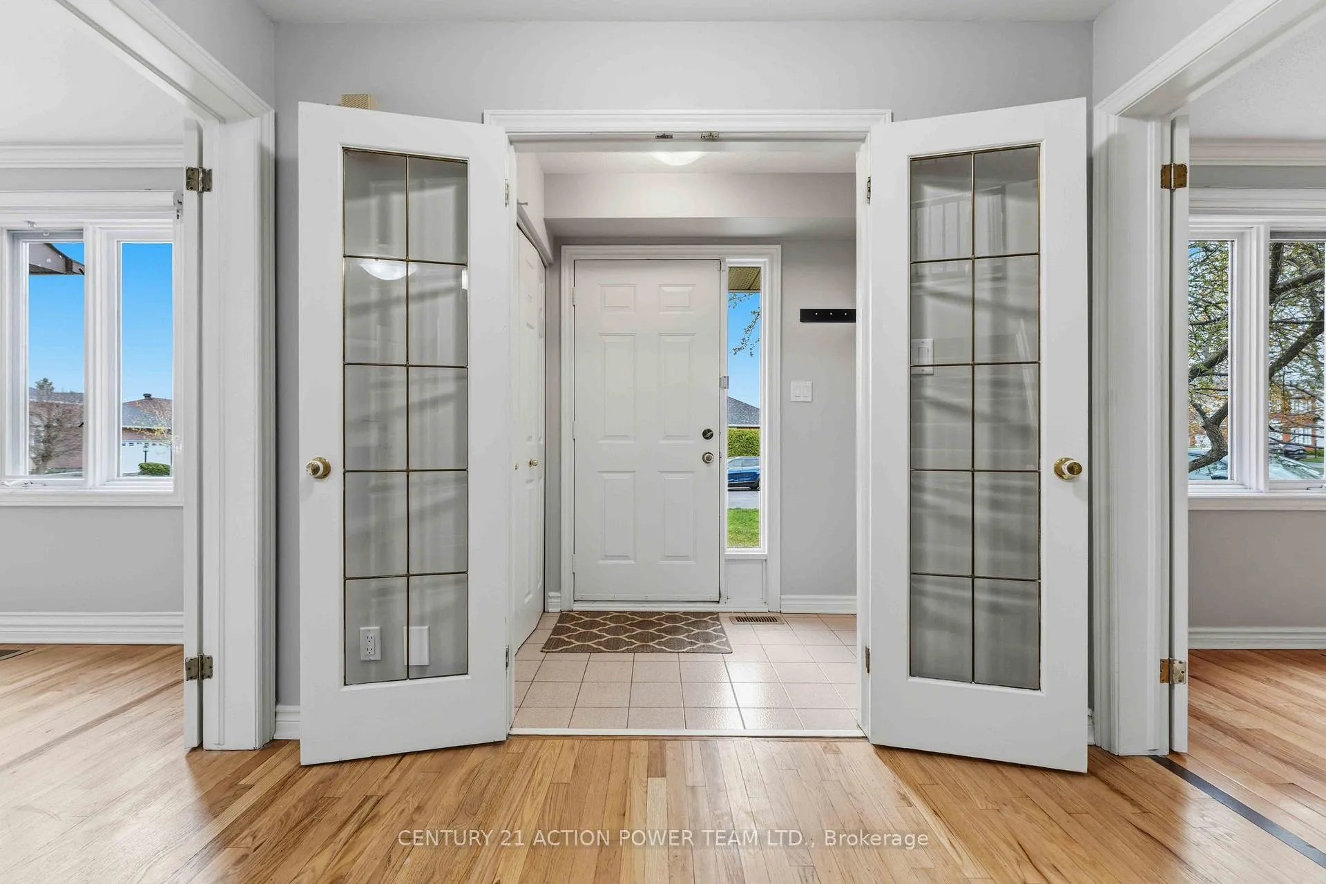 Photo 3 of 24 Mika Street, Ottawa, Stittsville (North) — HOMEH