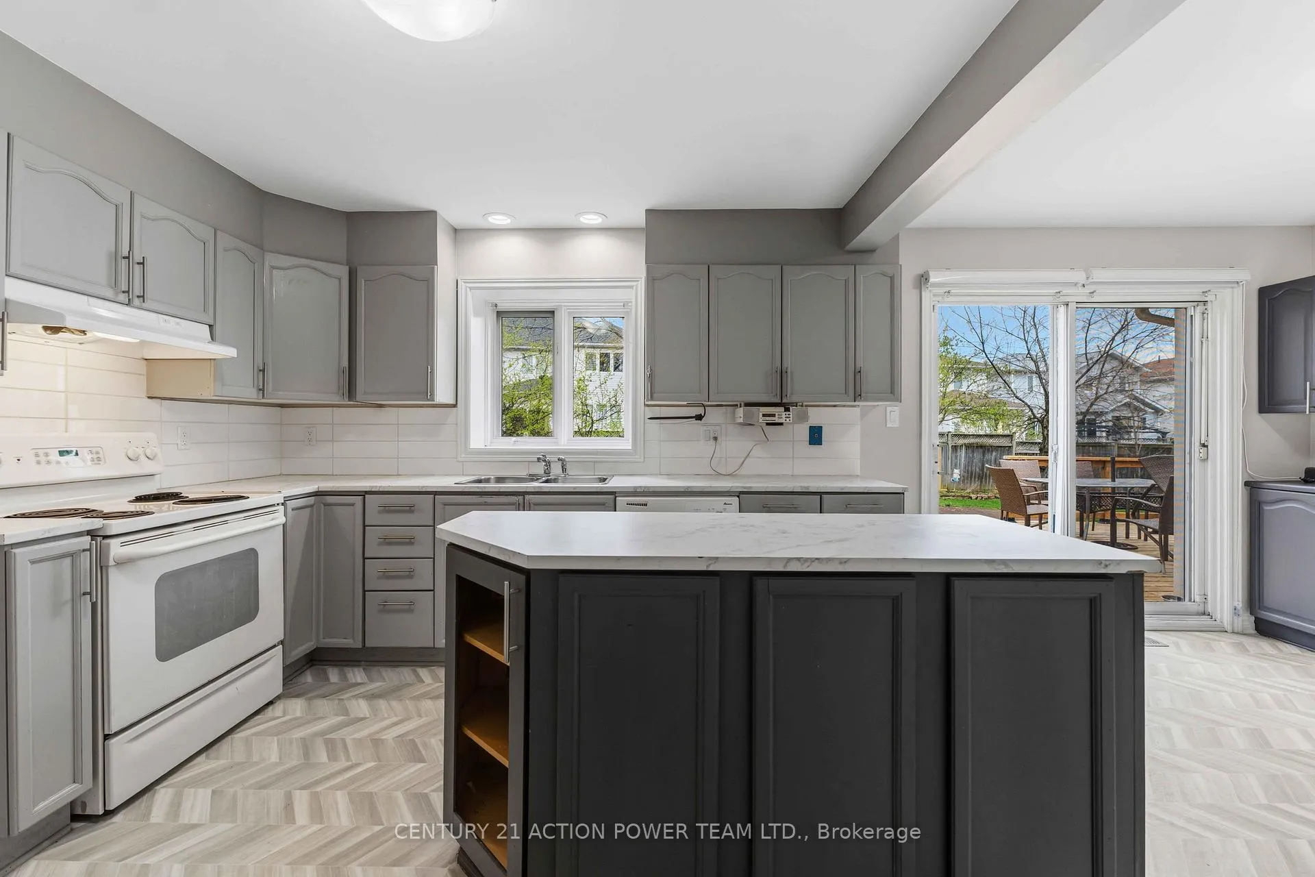 Photo 11 of 24 Mika Street, Ottawa, Stittsville (North) — HOMEH