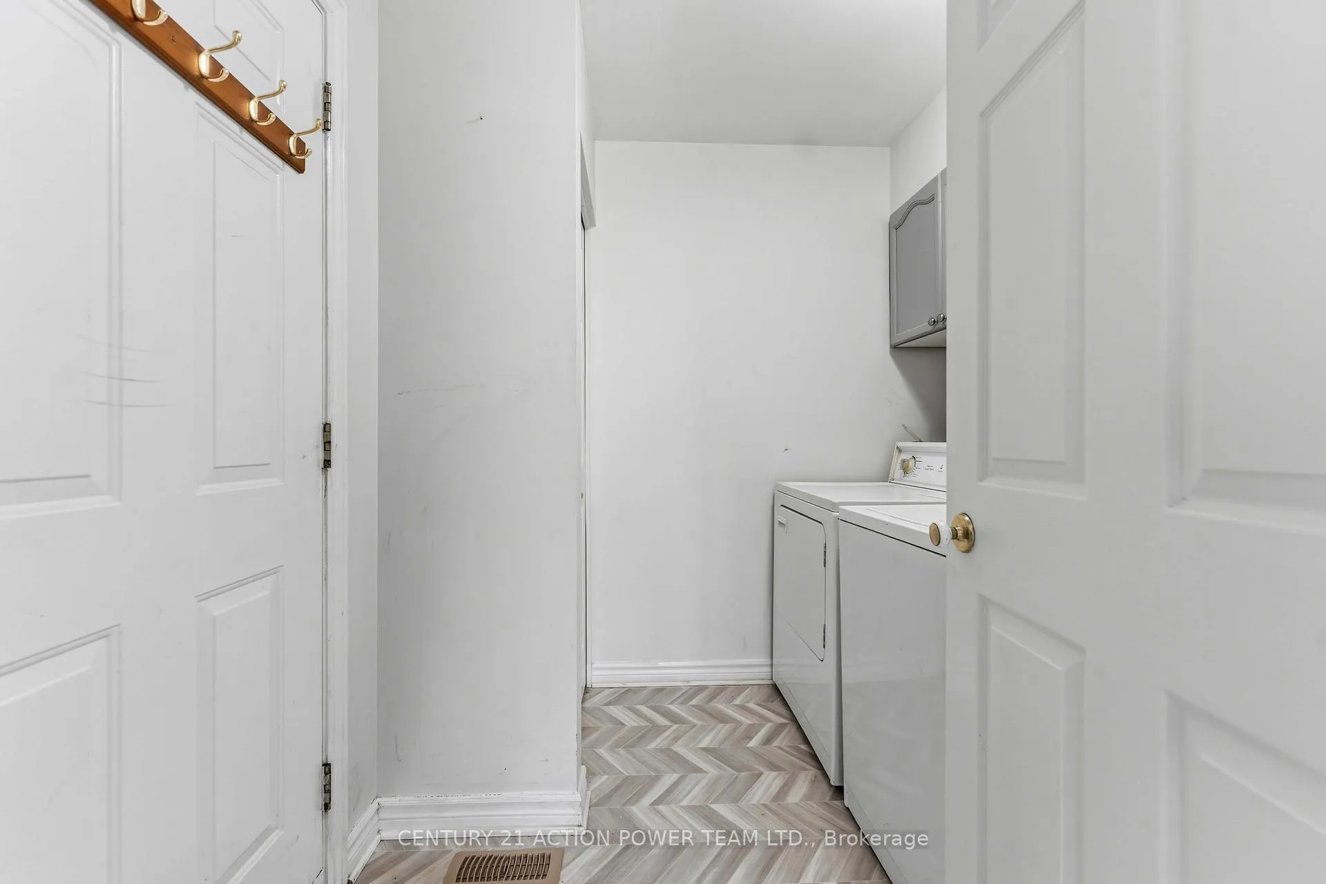 Photo 36 of 24 Mika Street, Ottawa, Stittsville (North) — HOMEH