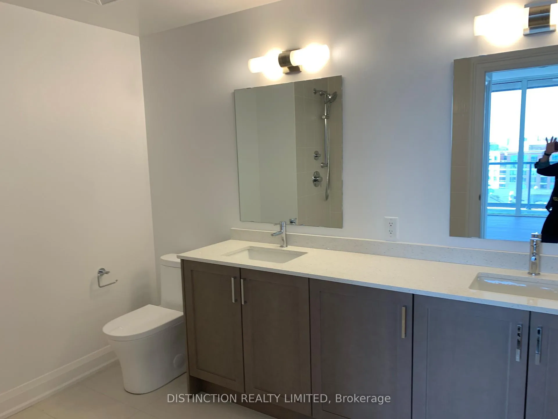 Photo 3 of Unit 1005, 10 Gatineau Drive W, Vaughan, Beverley Glen — HOMEH