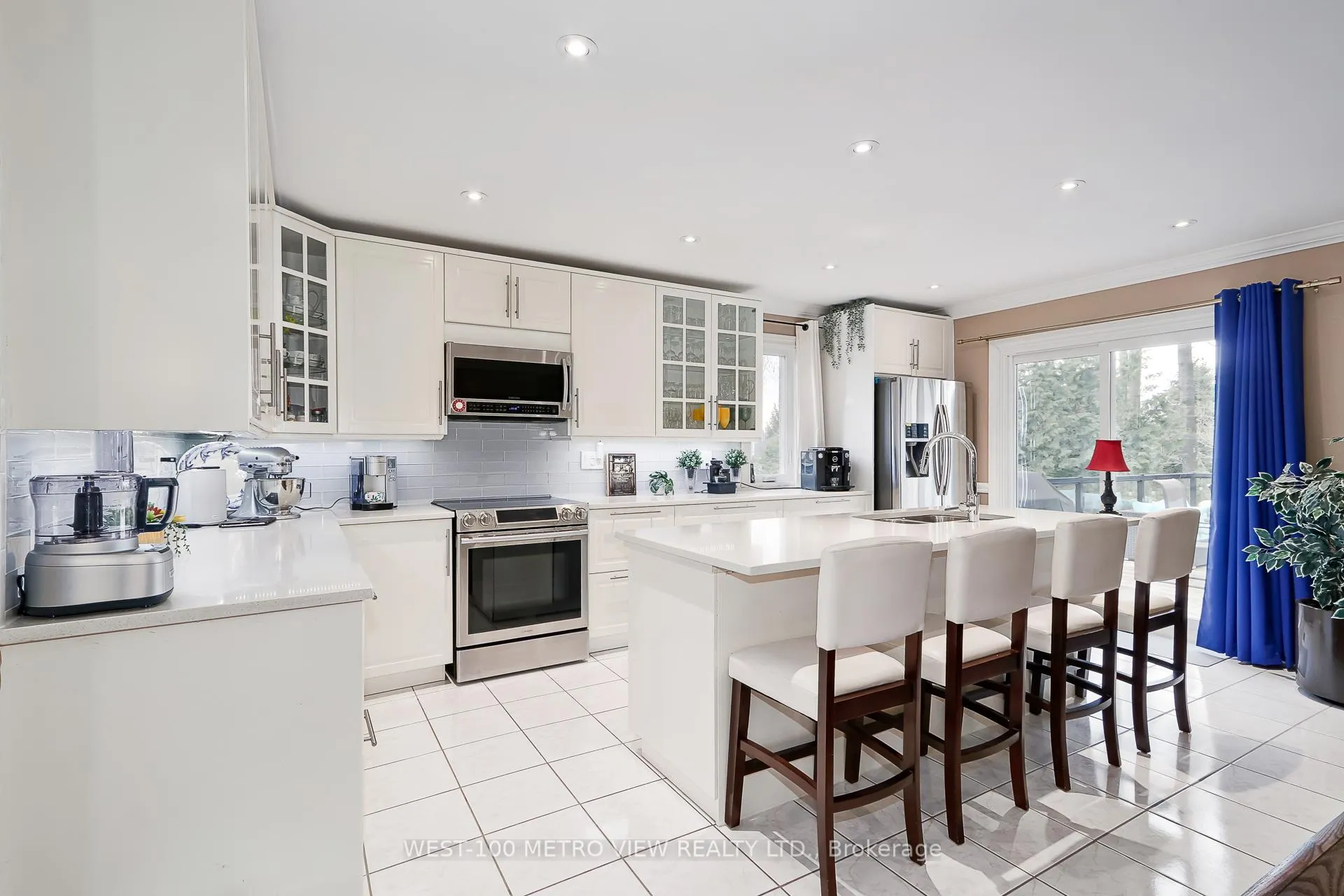 Photo 7 of 7 Fairway Crescent, Wasaga Beach — HOMEH