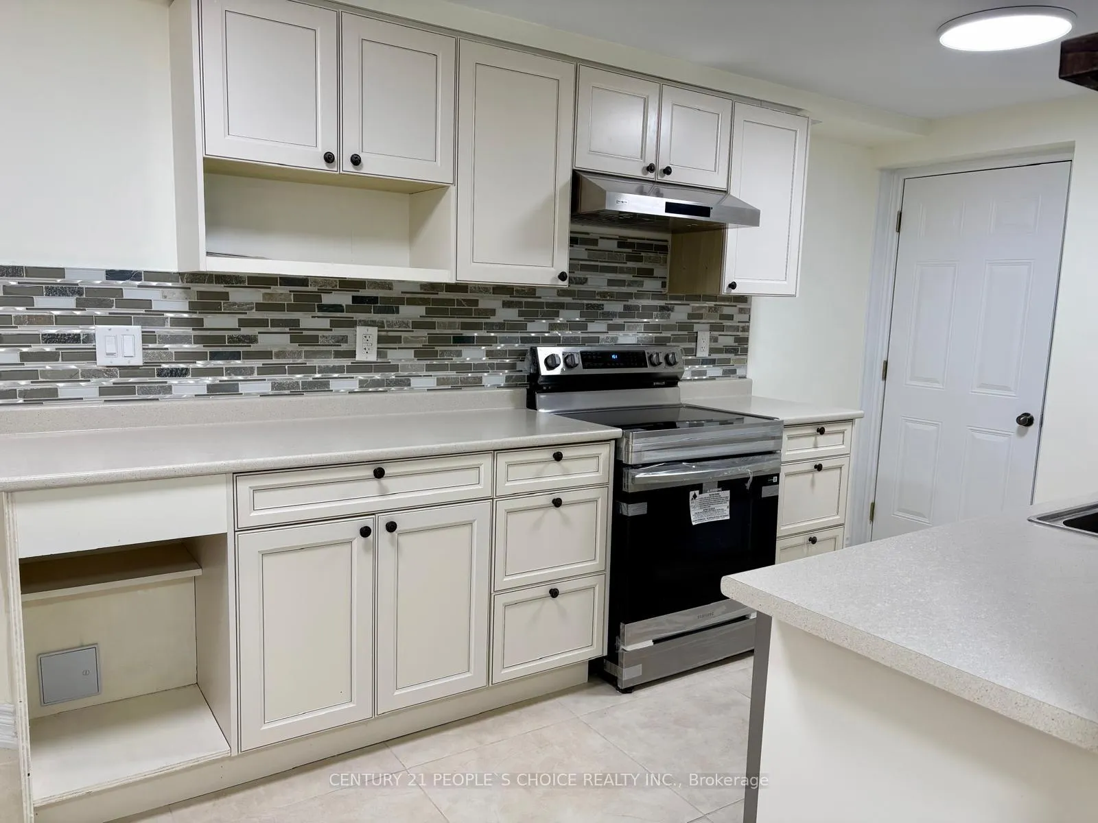 Photo 14 of Unit Basement, 24 Yardmaster Drive, Brampton, Northwest Brampton — HOMEH