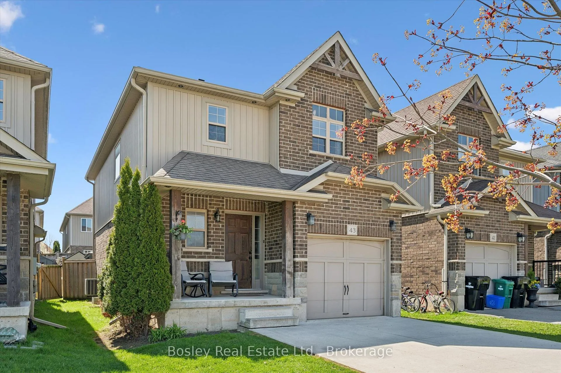 Photo 3 of 43 Captain McCallum Drive, Wilmot — HOMEH