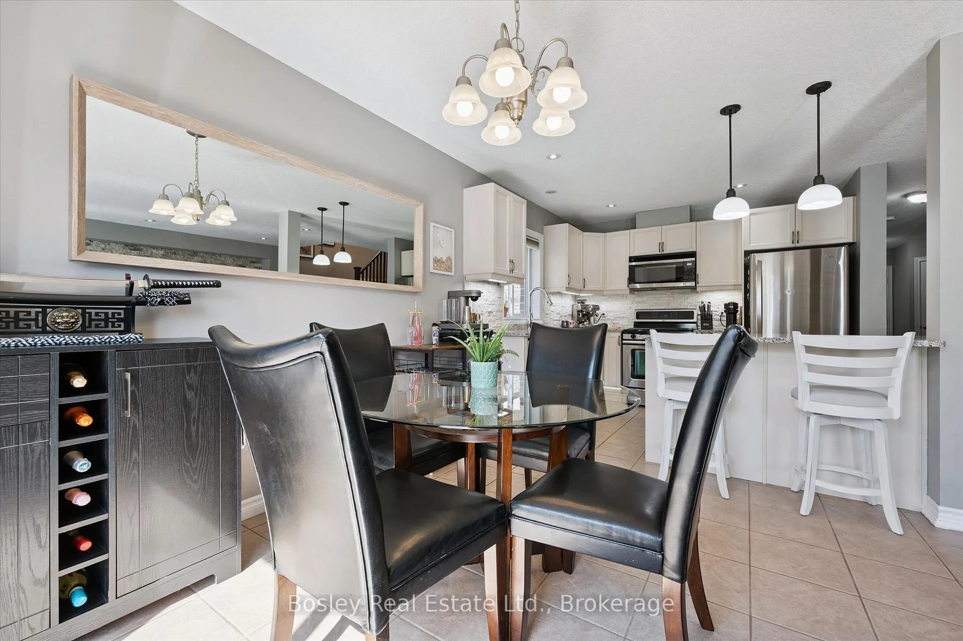 Photo 11 of 43 Captain McCallum Drive, Wilmot — HOMEH