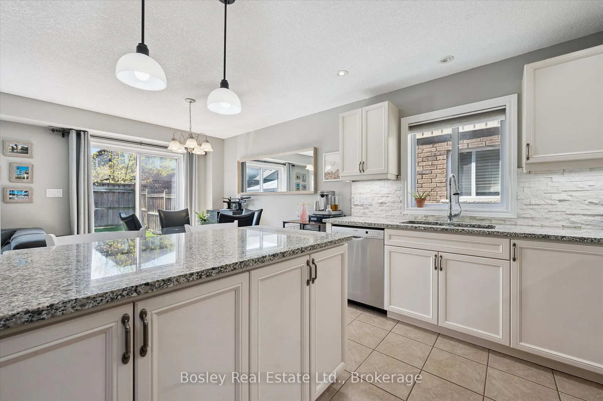 Photo 14 of 43 Captain McCallum Drive, Wilmot — HOMEH