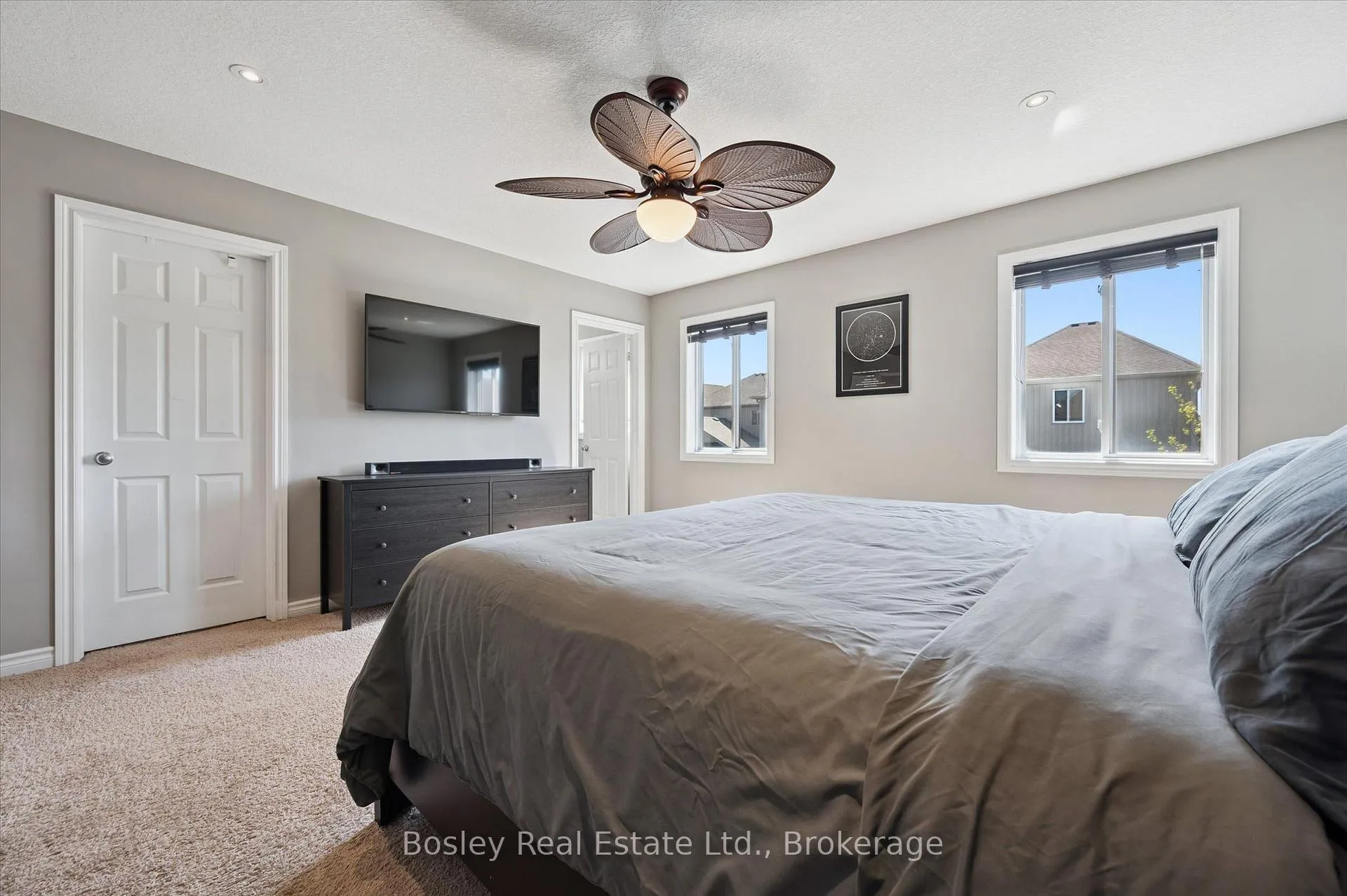 Photo 22 of 43 Captain McCallum Drive, Wilmot — HOMEH