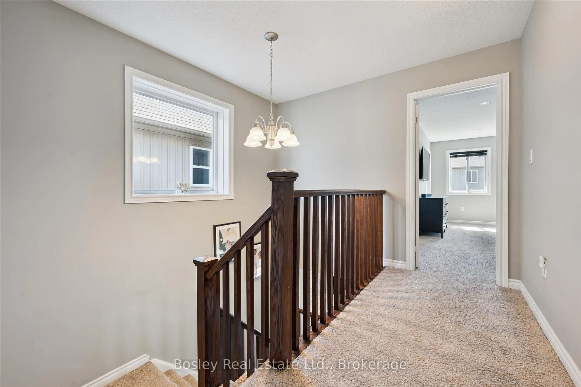 Photo 25 of 43 Captain McCallum Drive, Wilmot — HOMEH