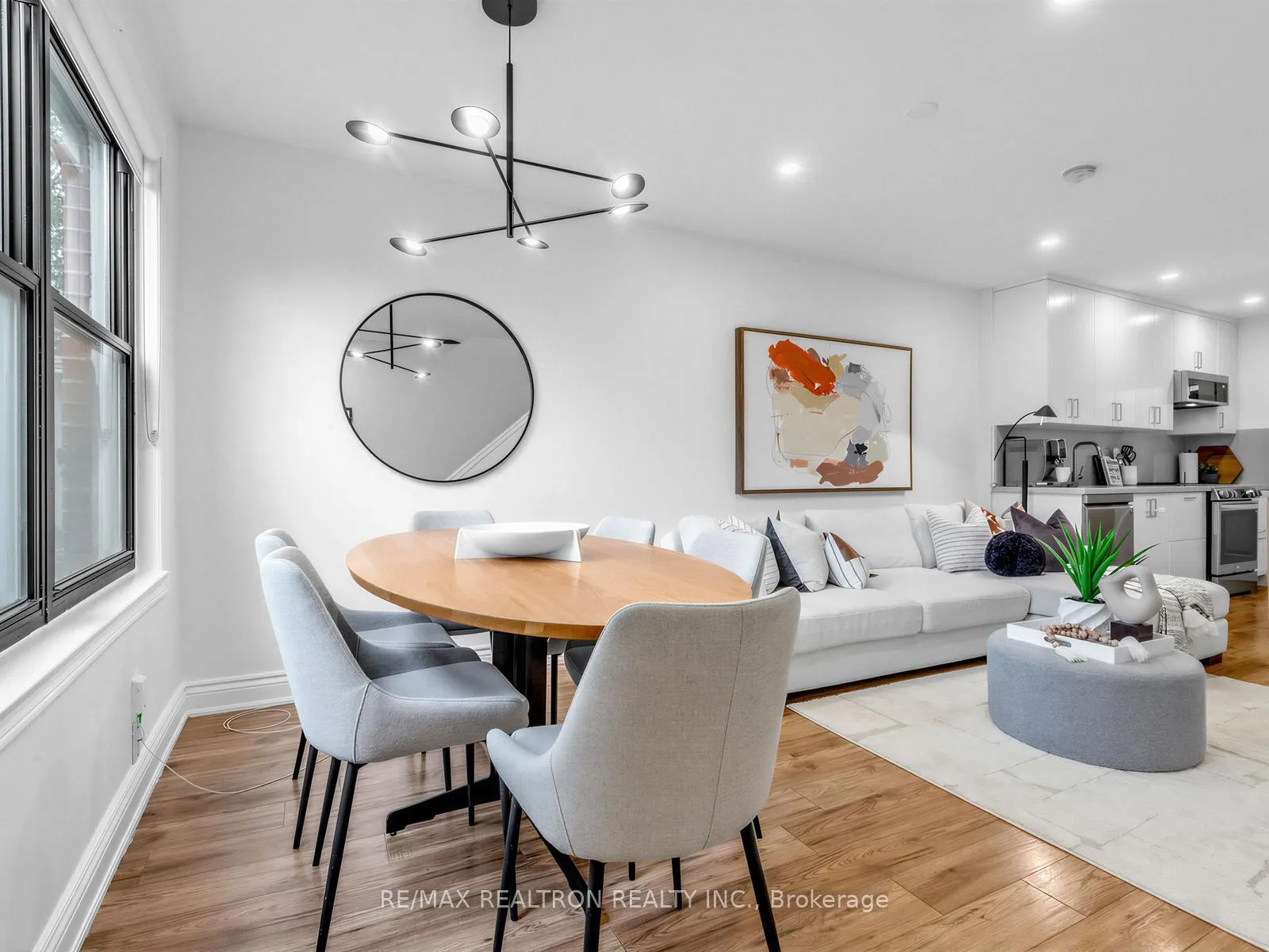 Photo 3 of 8 Khedive Avenue, Toronto, Englemount-Lawrence — HOMEH