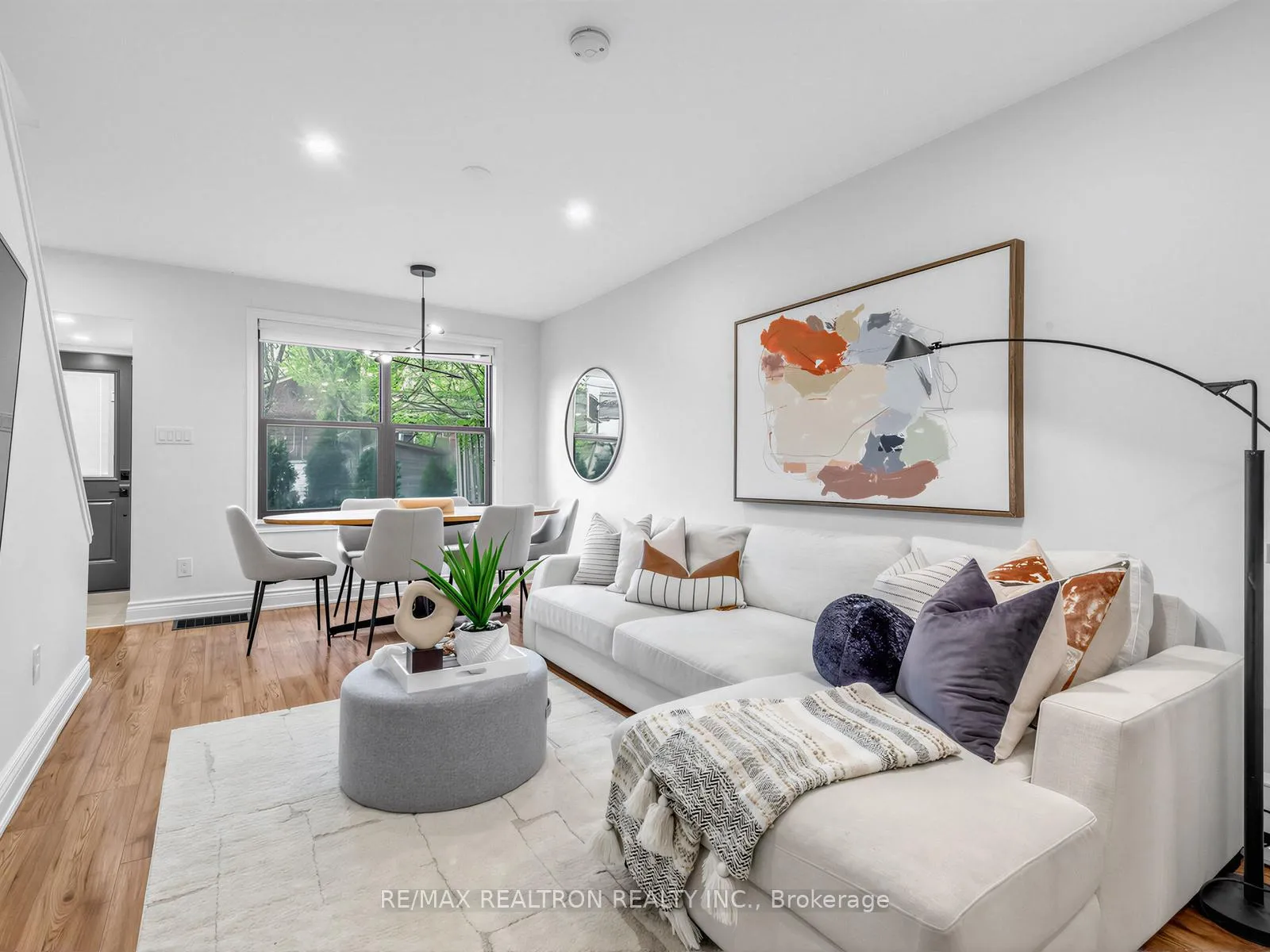 Photo 5 of 8 Khedive Avenue, Toronto, Englemount-Lawrence — HOMEH