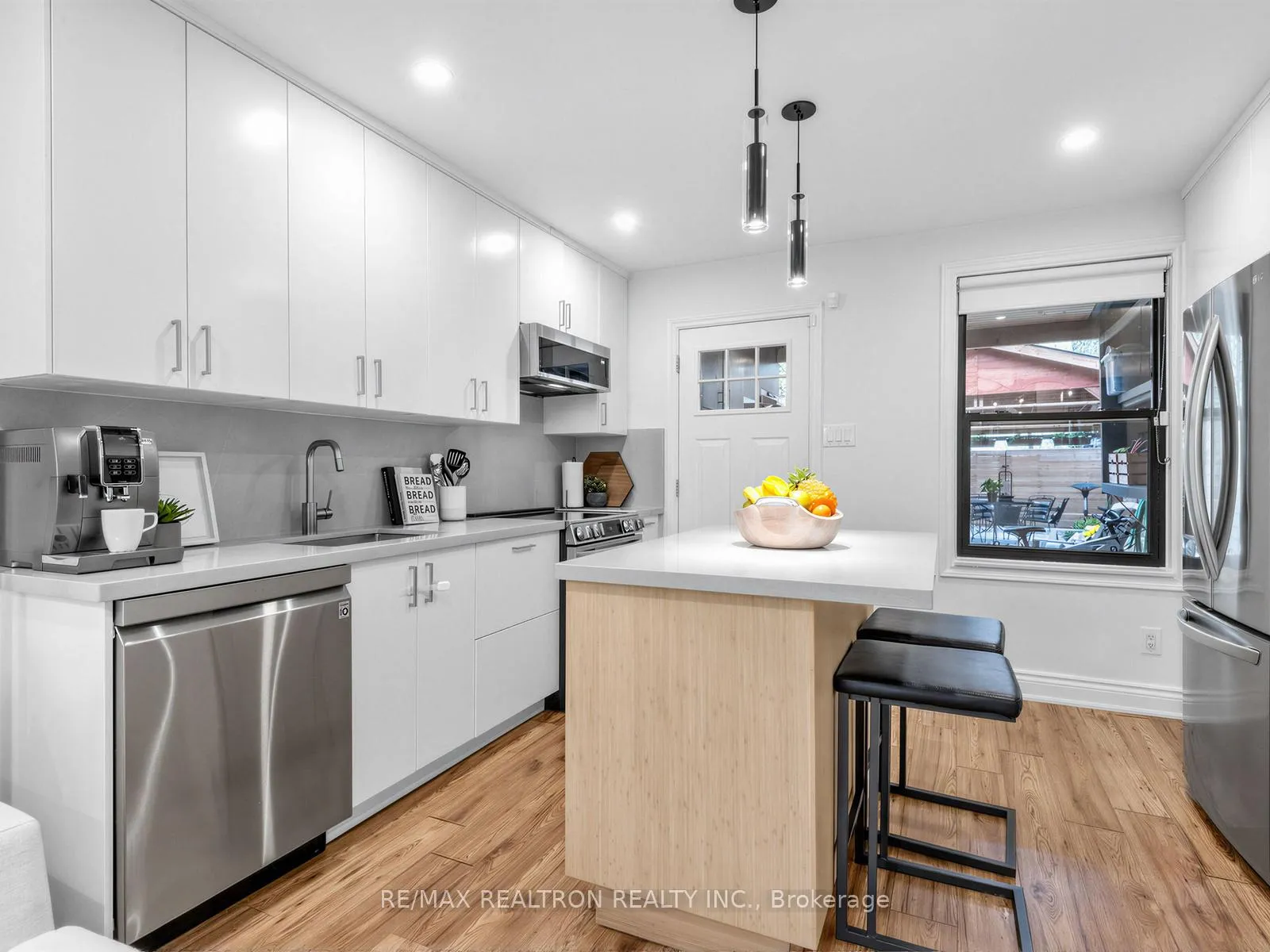 Photo 6 of 8 Khedive Avenue, Toronto, Englemount-Lawrence — HOMEH