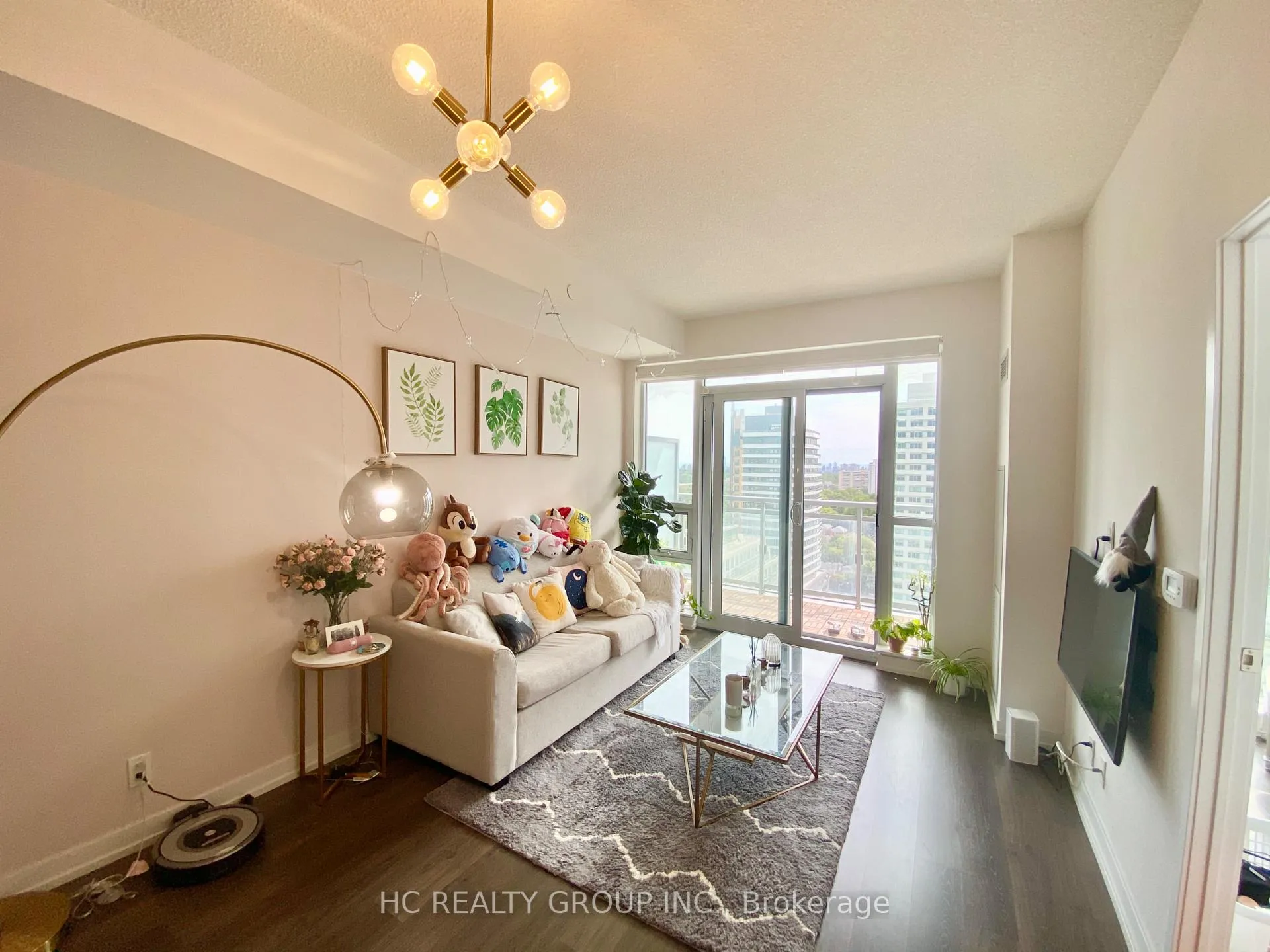 Photo 6 of Unit 1718, 98 Lillian Street, Toronto, Mount Pleasant West — HOMEH