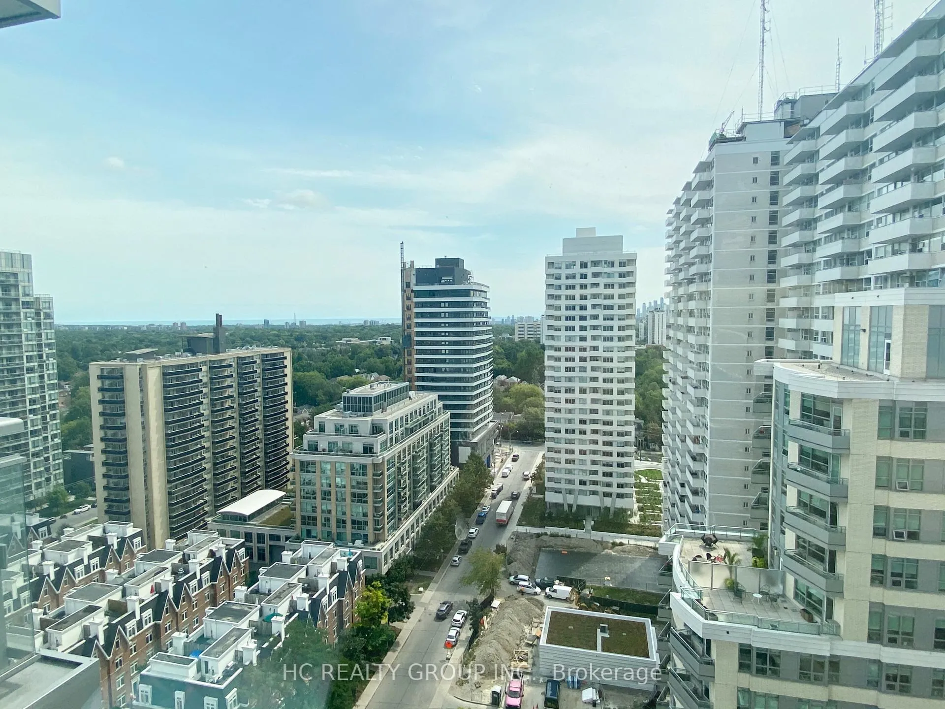 Photo 10 of Unit 1718, 98 Lillian Street, Toronto, Mount Pleasant West — HOMEH