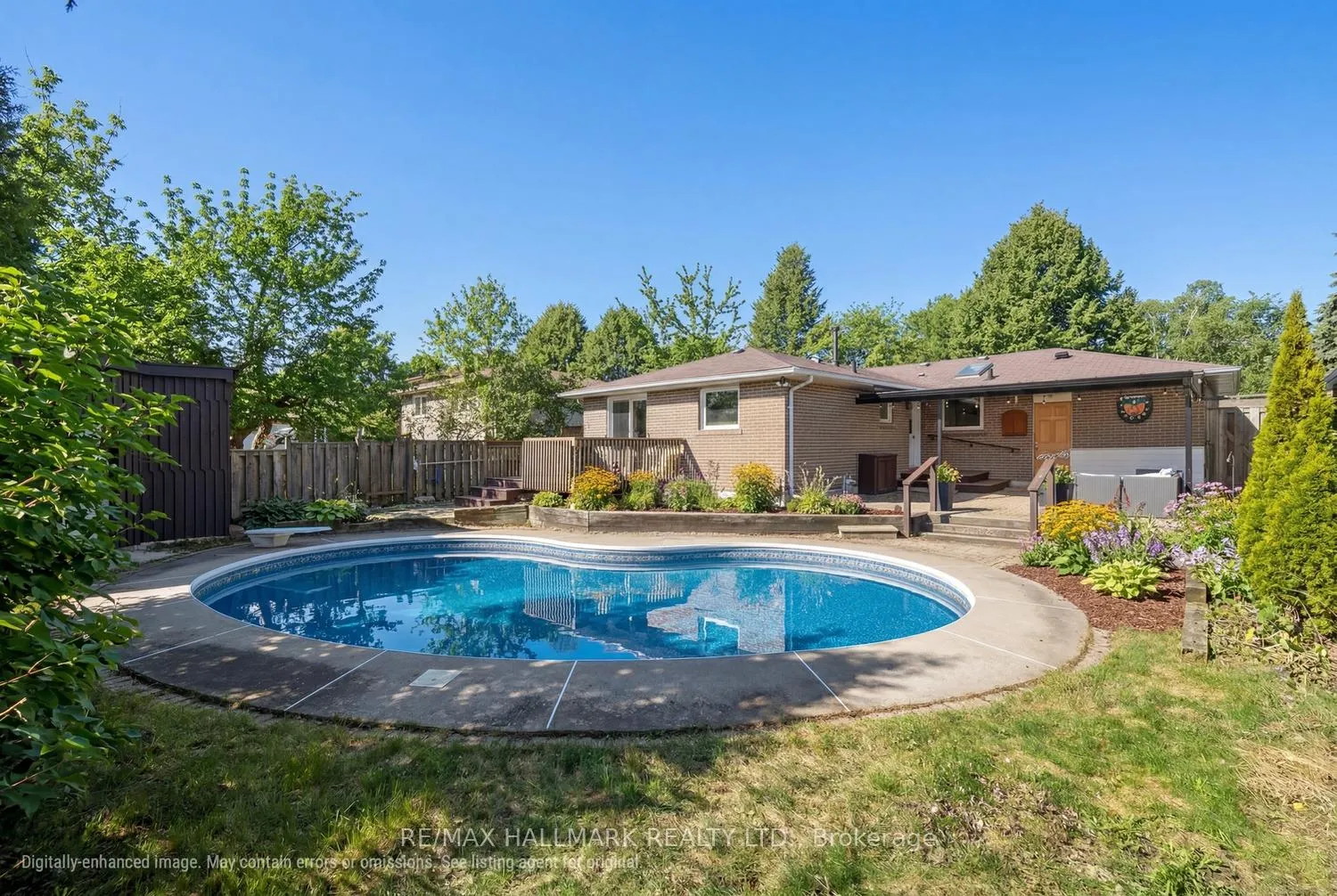 Photo 14 of 37 Lewin Crescent, Ajax, South East — HOMEH