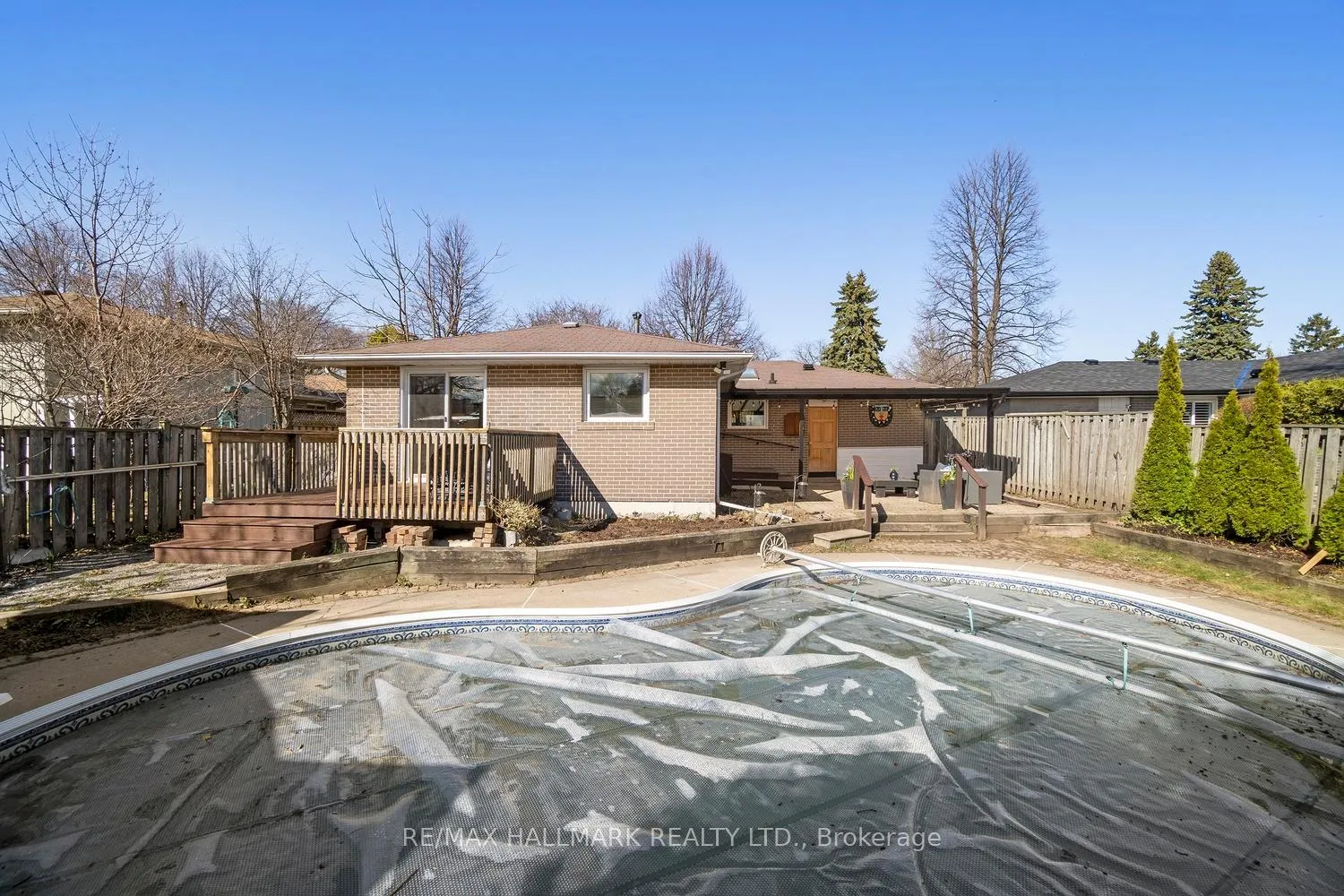 Photo 27 of 37 Lewin Crescent, Ajax, South East — HOMEH