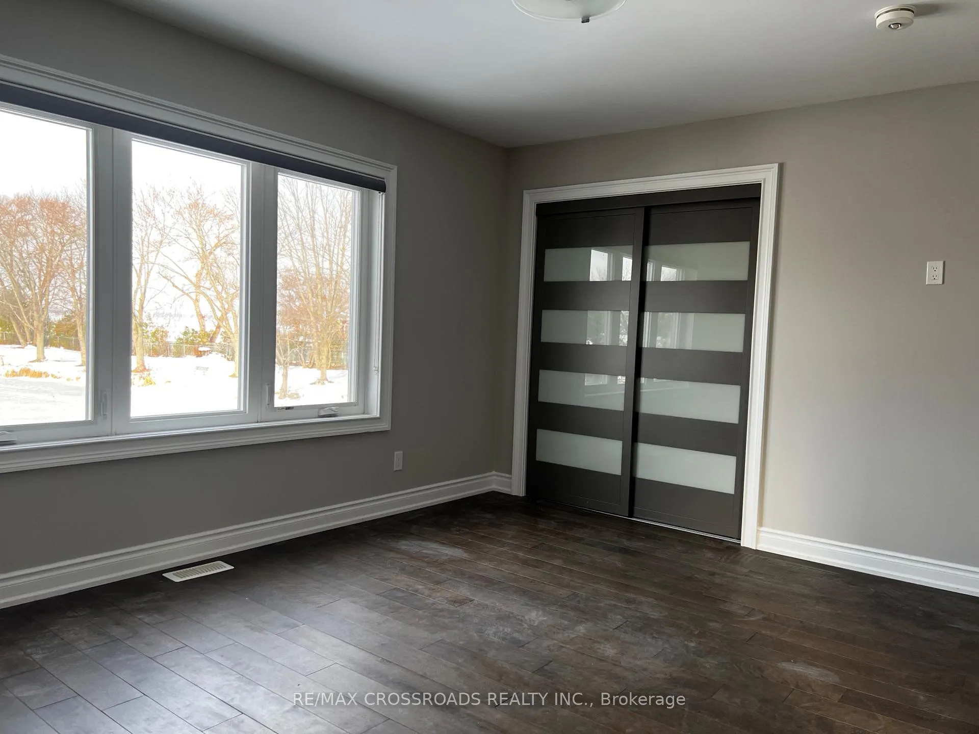Photo 23 of 602 Lake Drive S, Georgina, Keswick South — HOMEH